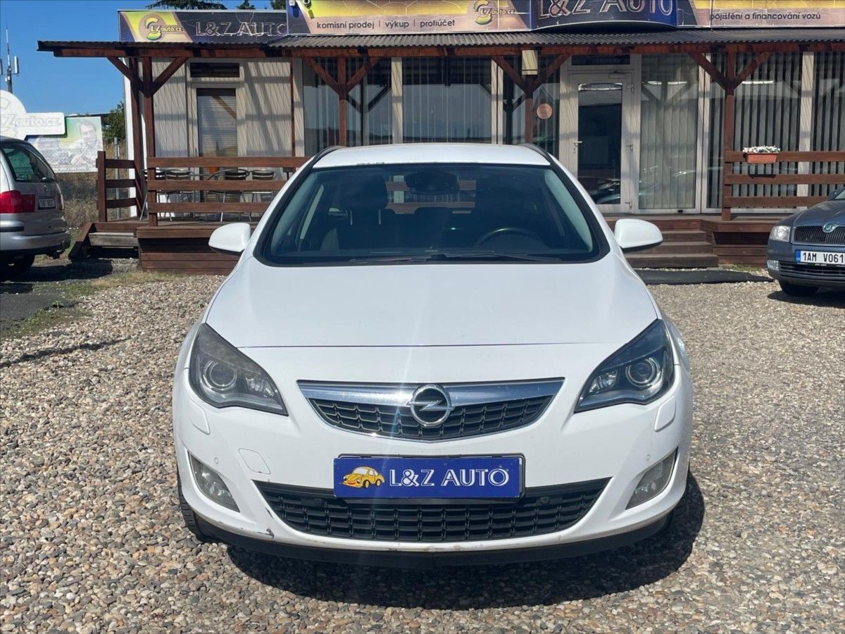Opel Astra, 1,7 CDTi - fotka 2