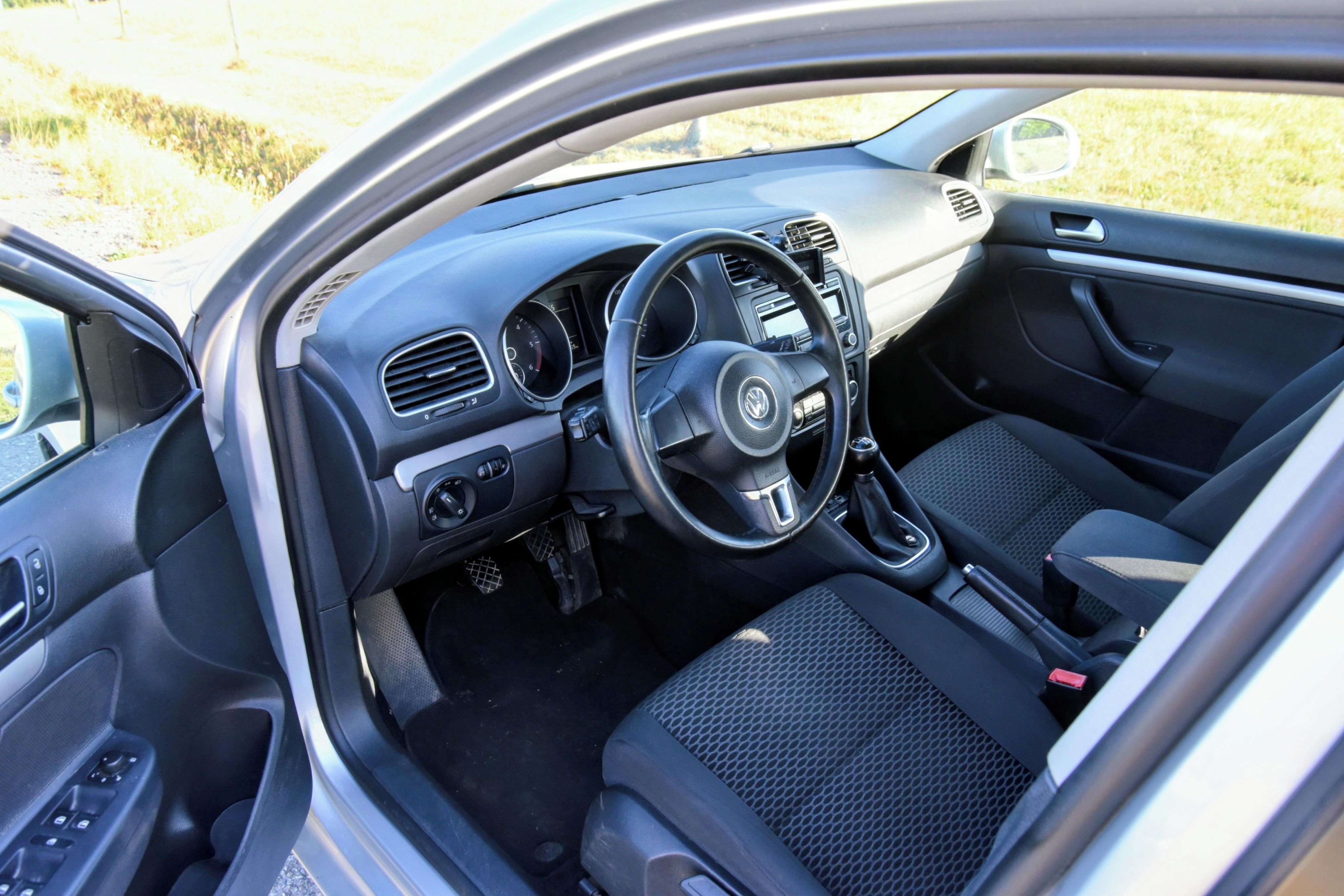 Volkswagen Golf Variant, 1.6TDI ČR původ - fotka 6