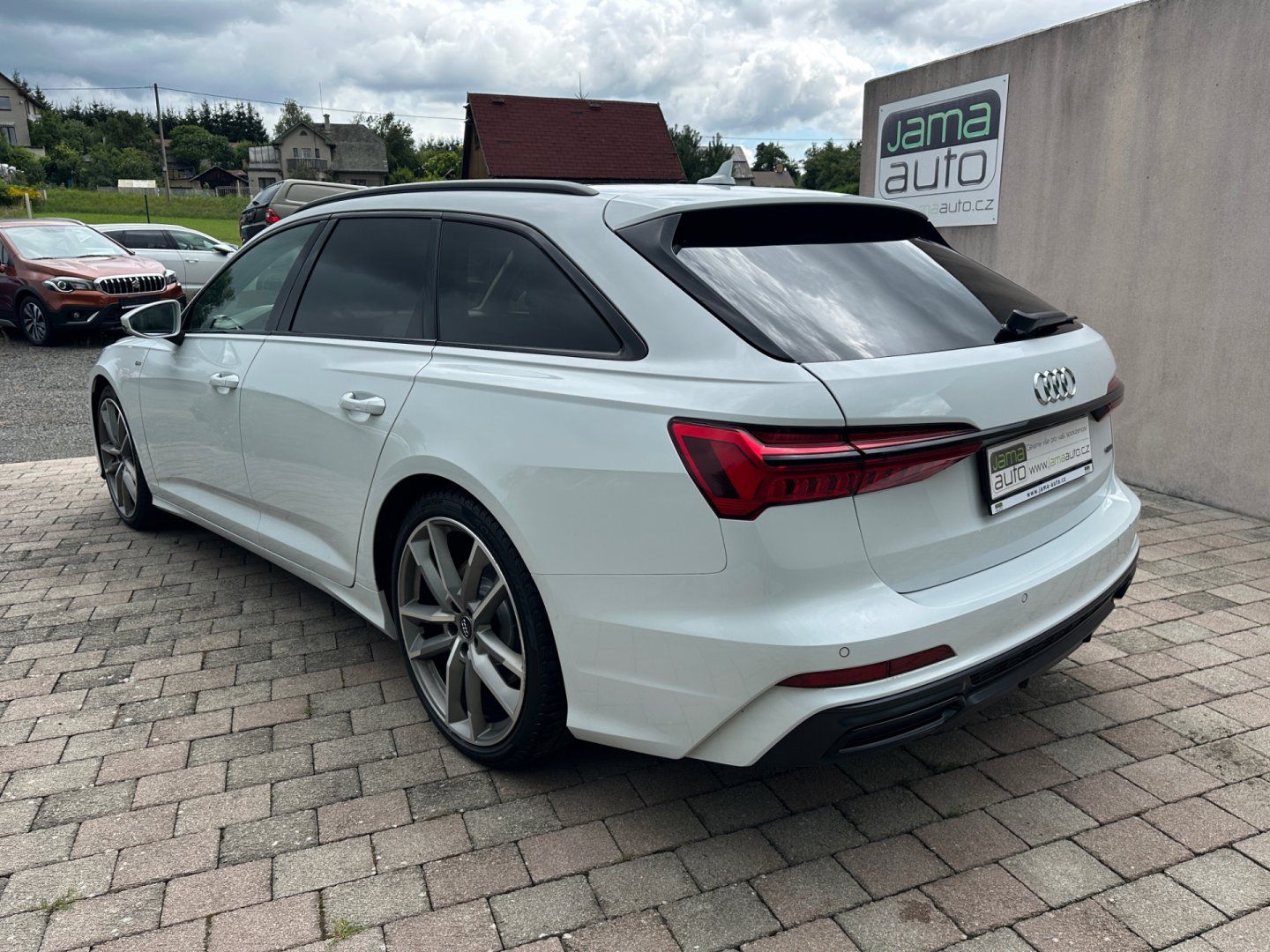 Audi A6 Avant, 3,0TDI 210kW QUATTRO S-LINE - fotka 6