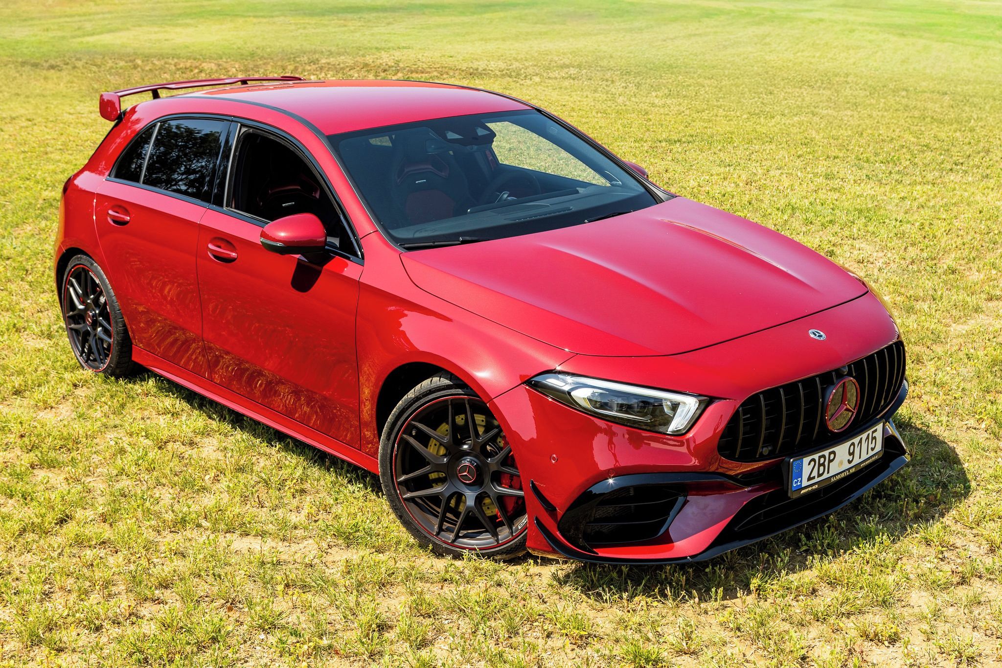Mercedes-Benz Třídy A, Mercedes-AMG A45 S 4MATIC+ - fotka 2