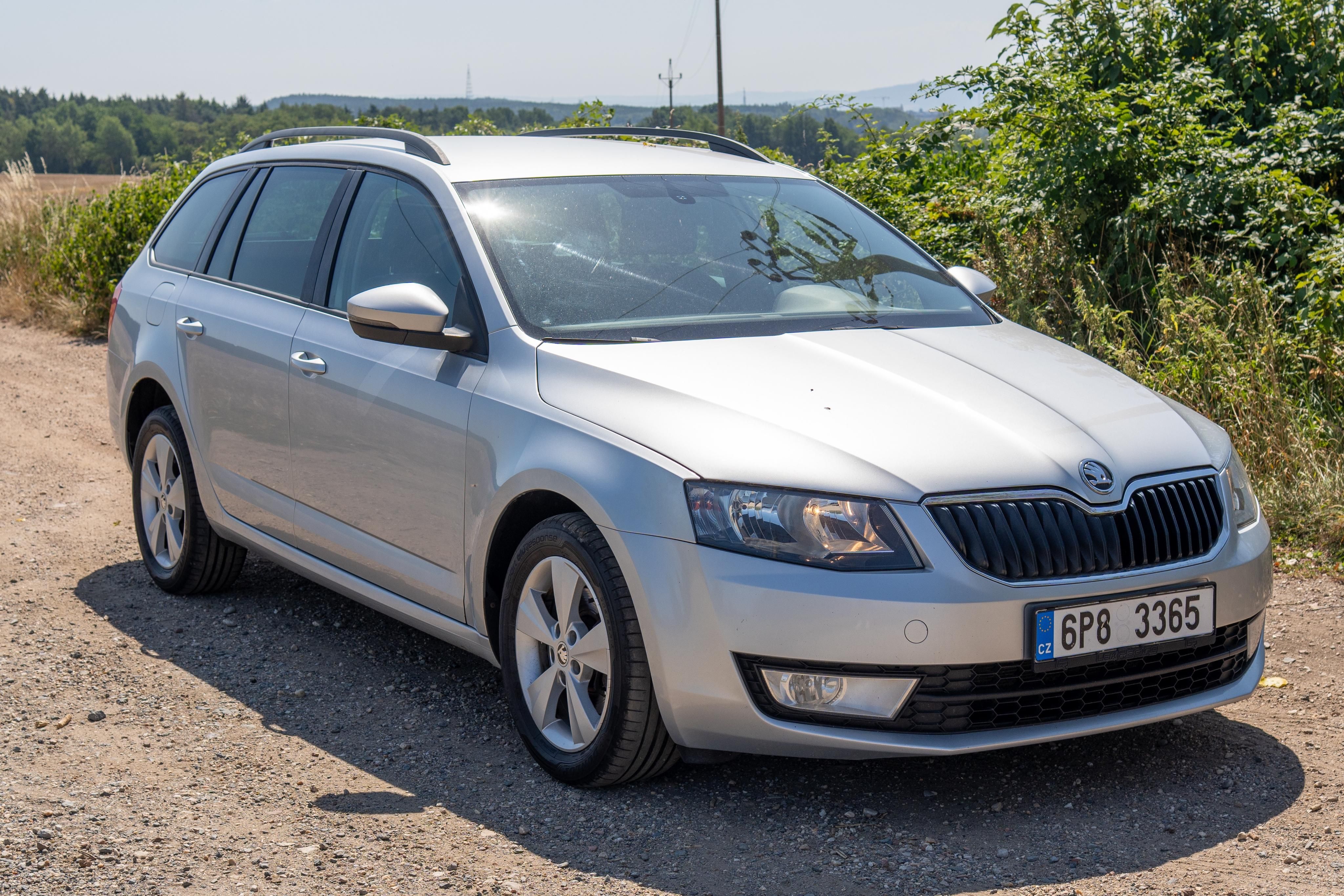 Škoda Octavia, Škoda Octavia III 2.0 TDI - fotka 2