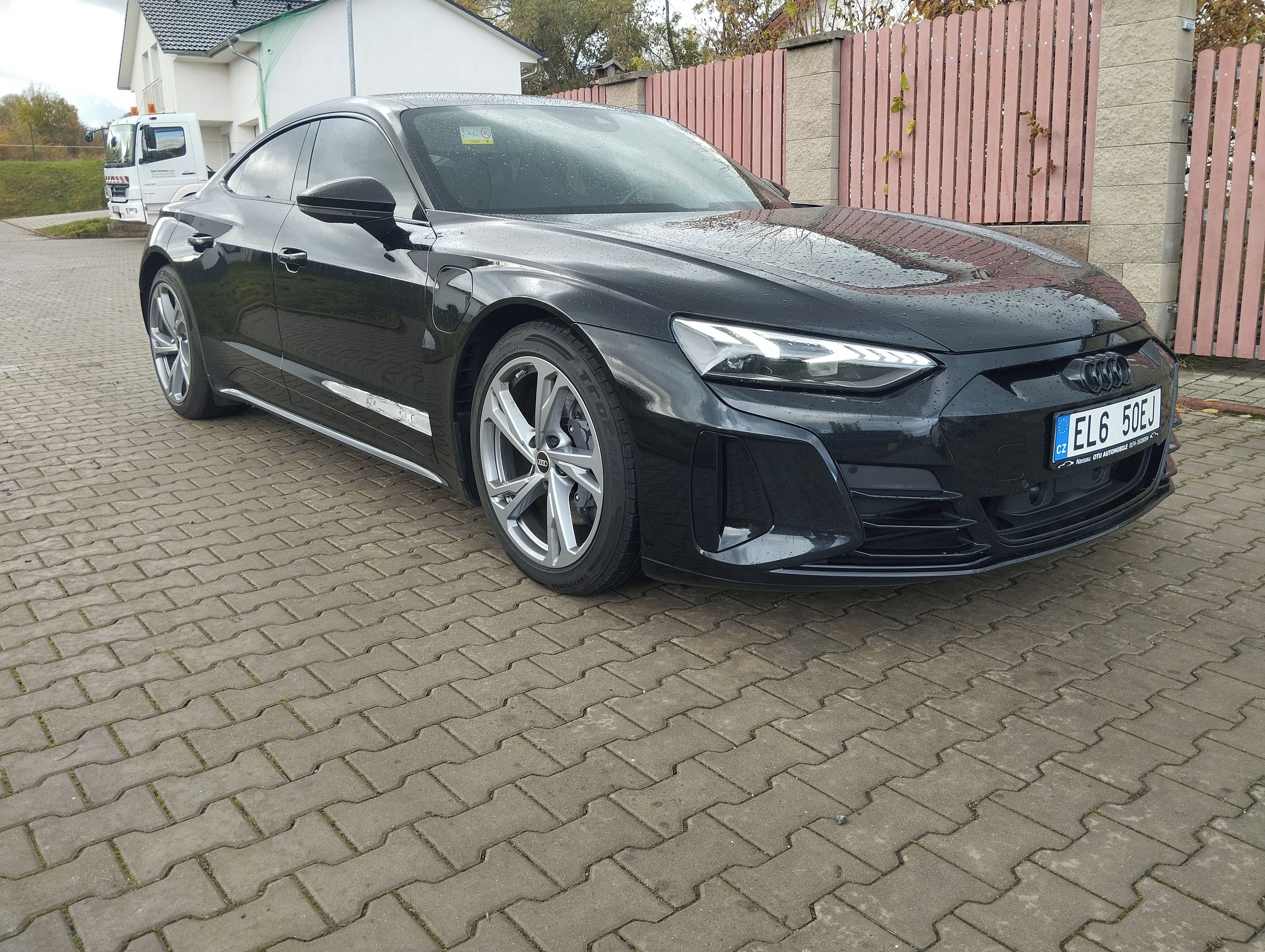 Audi e-tron, Audi e-tron GT 350 KW QUATTRO - fotka 2