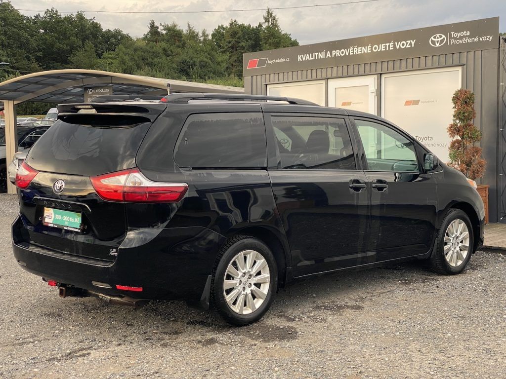 Toyota Sienna, 3.5 V6 4x4 automat, nová STK - fotka 6