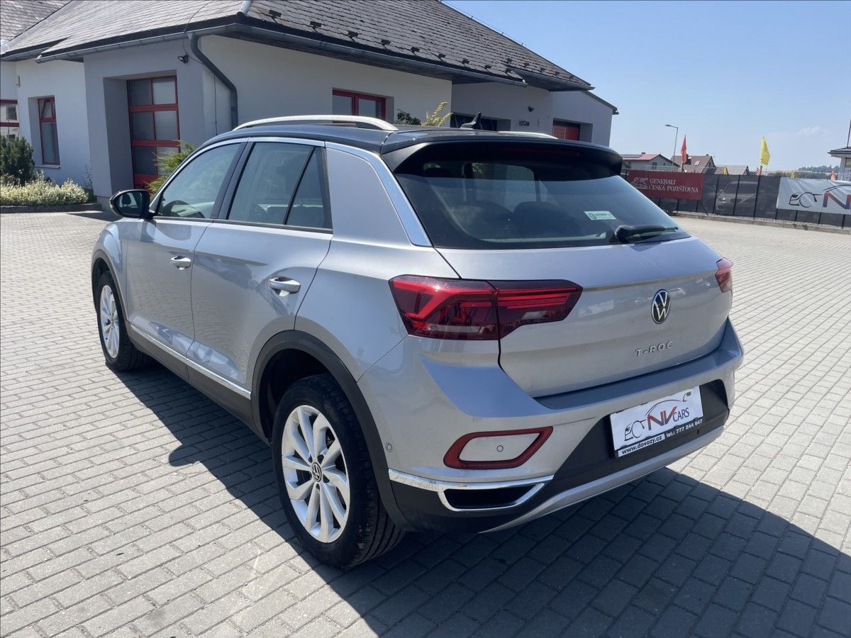 Volkswagen T-Roc, 2,0 TDi 110kw DSG R-Line LED R - fotka 3