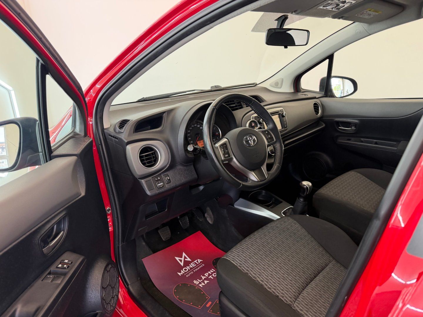 Toyota Yaris, 1.0 VVT-i 51 kW/Edition/KLIMA - fotka 6