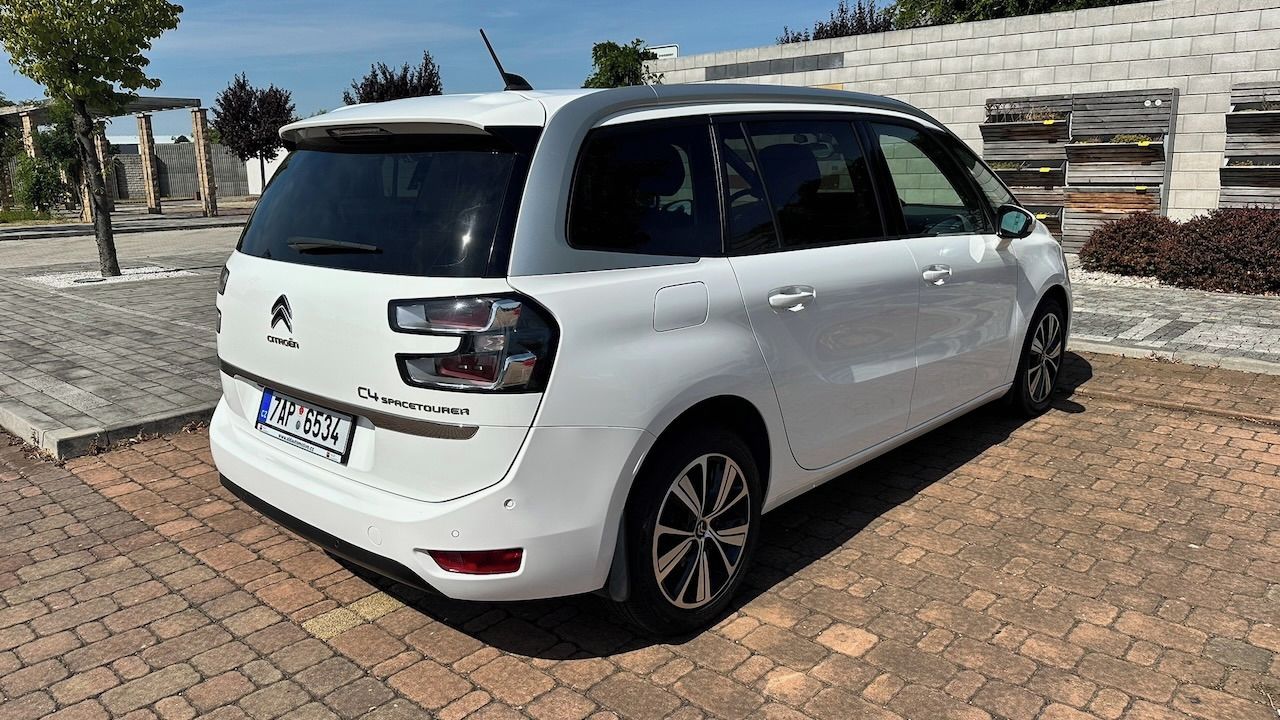 Citroën Grand C4 SpaceTourer, 180k EAT8 Shine, 1.majitel, ČR - fotka 3