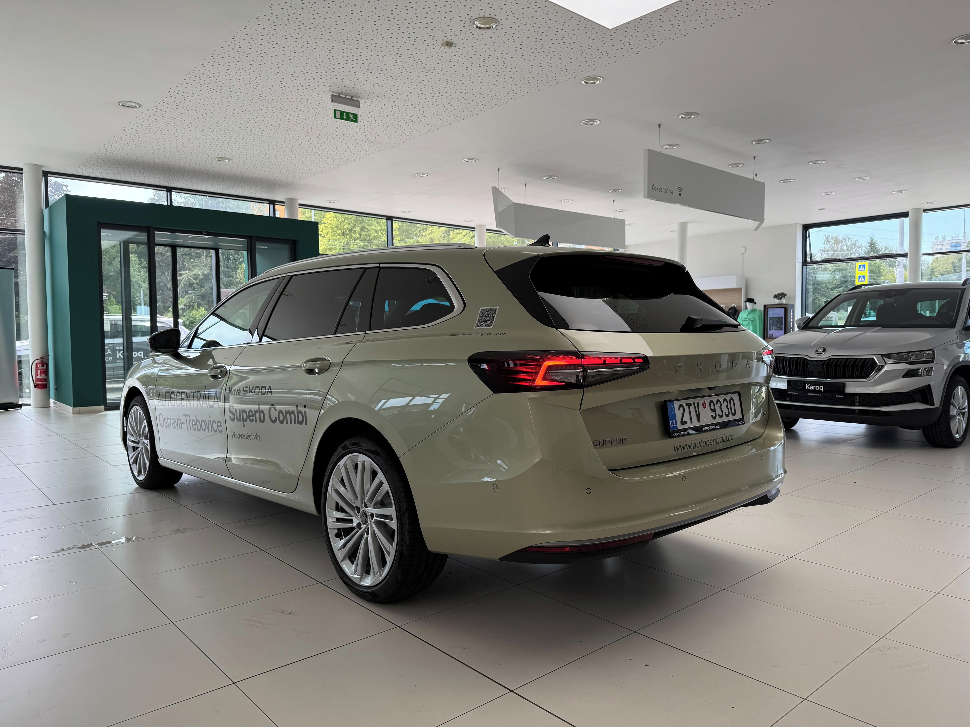 Škoda Superb, DSG 2,0 TDI / 142 kW L&K - fotka 3