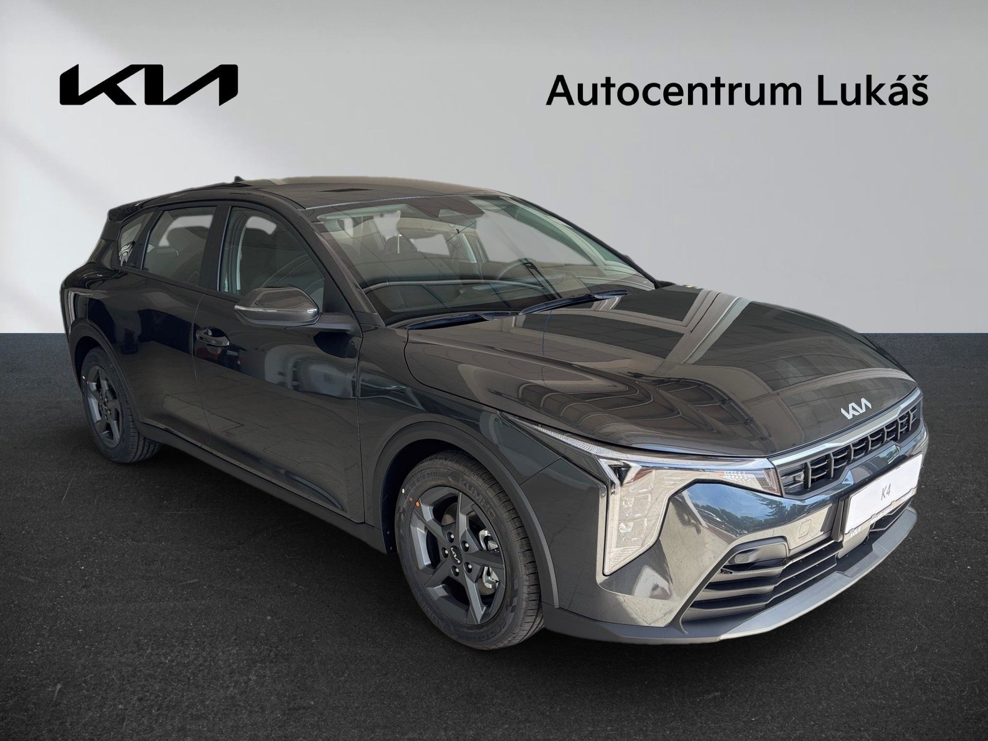 Kia K4, předváděcí vůz - fotka 3
