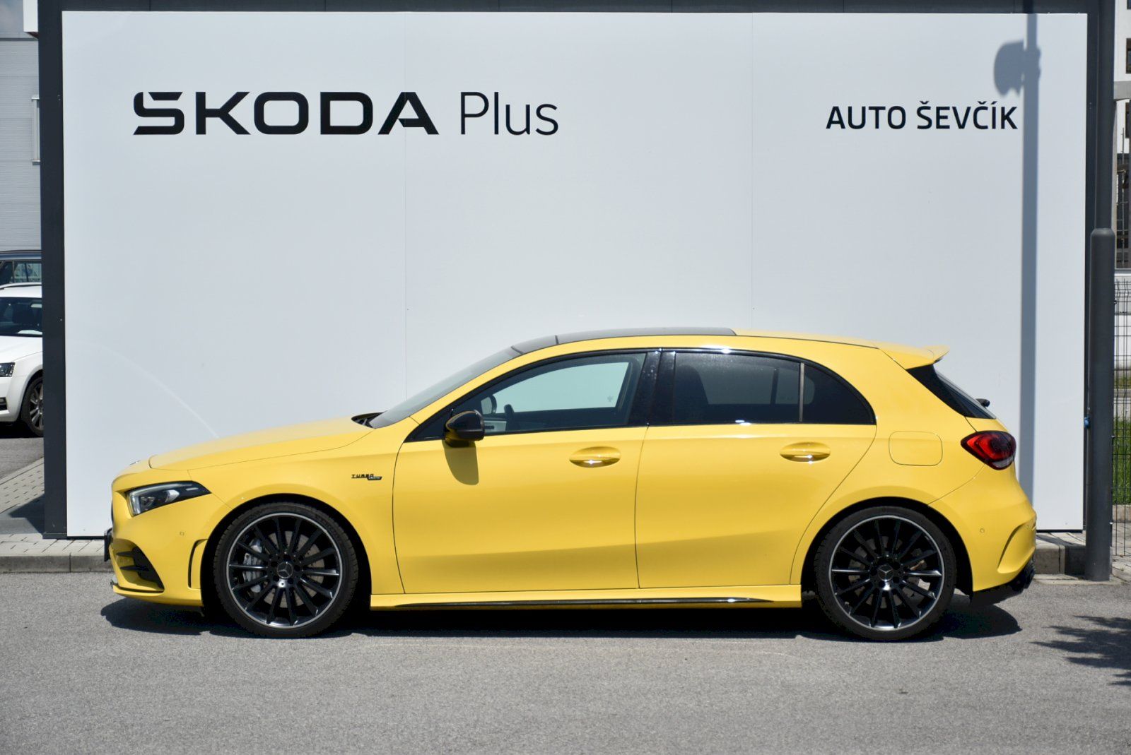 Mercedes-Benz Třídy A, A35 AMG 225kW - fotka 3