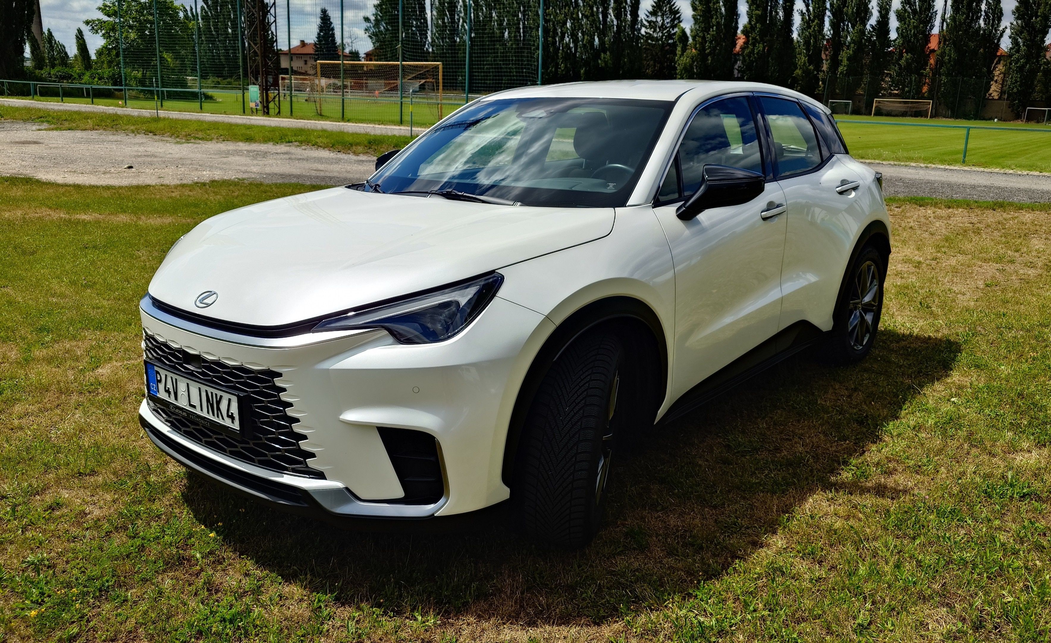 Lexus LBX, 1. majitel, jako nové - fotka 3