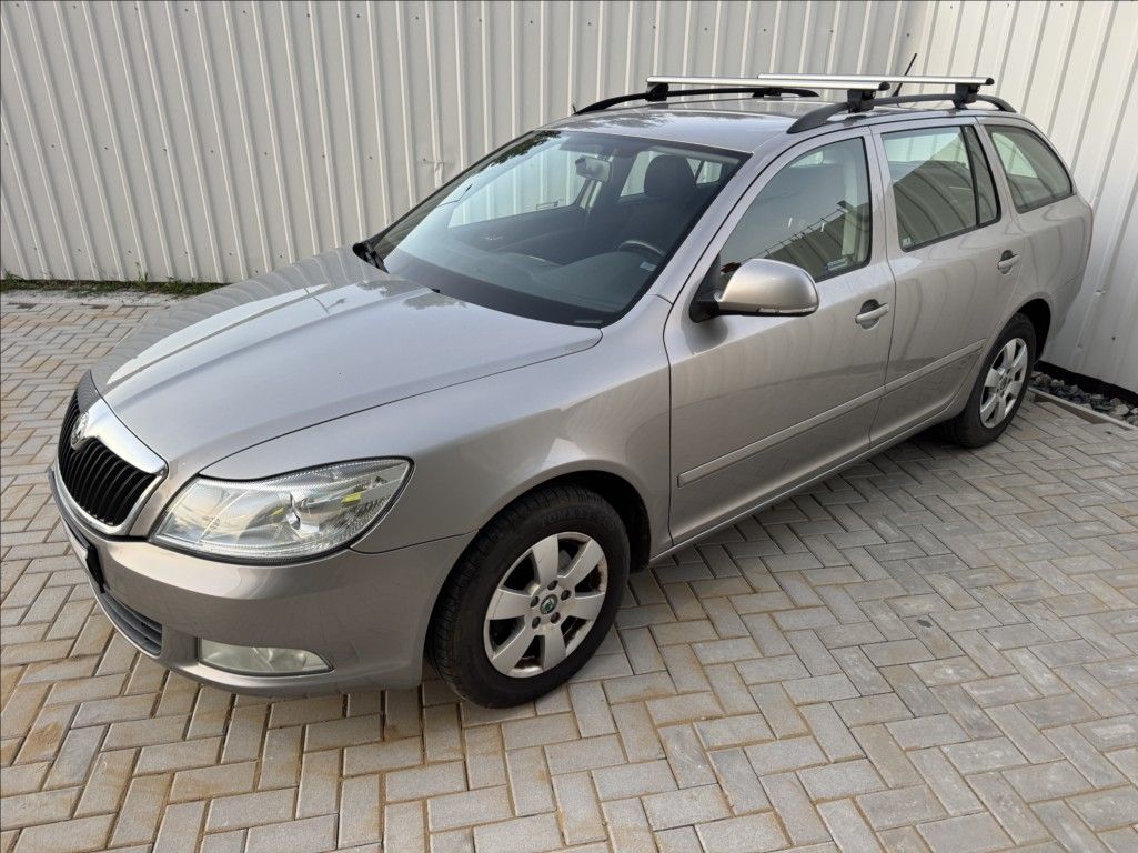 Škoda Octavia, 2,0 TDI ELEGANCE tažné původČR - fotka 5