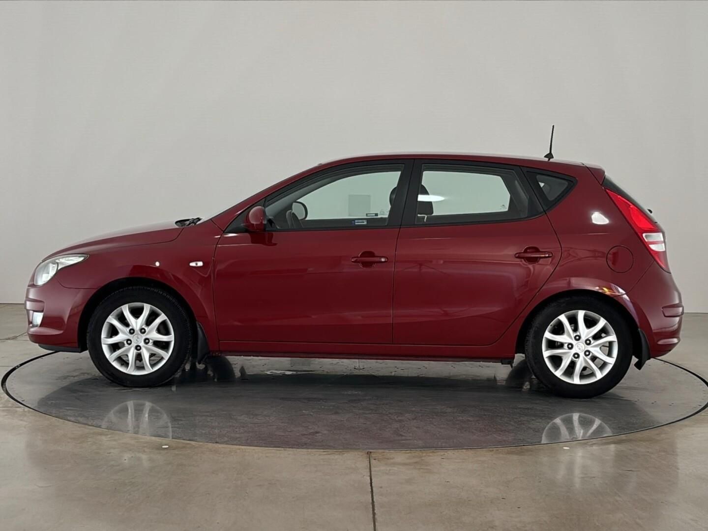 Hyundai i30, 1.4 CVVT / 80 kW - fotka 3