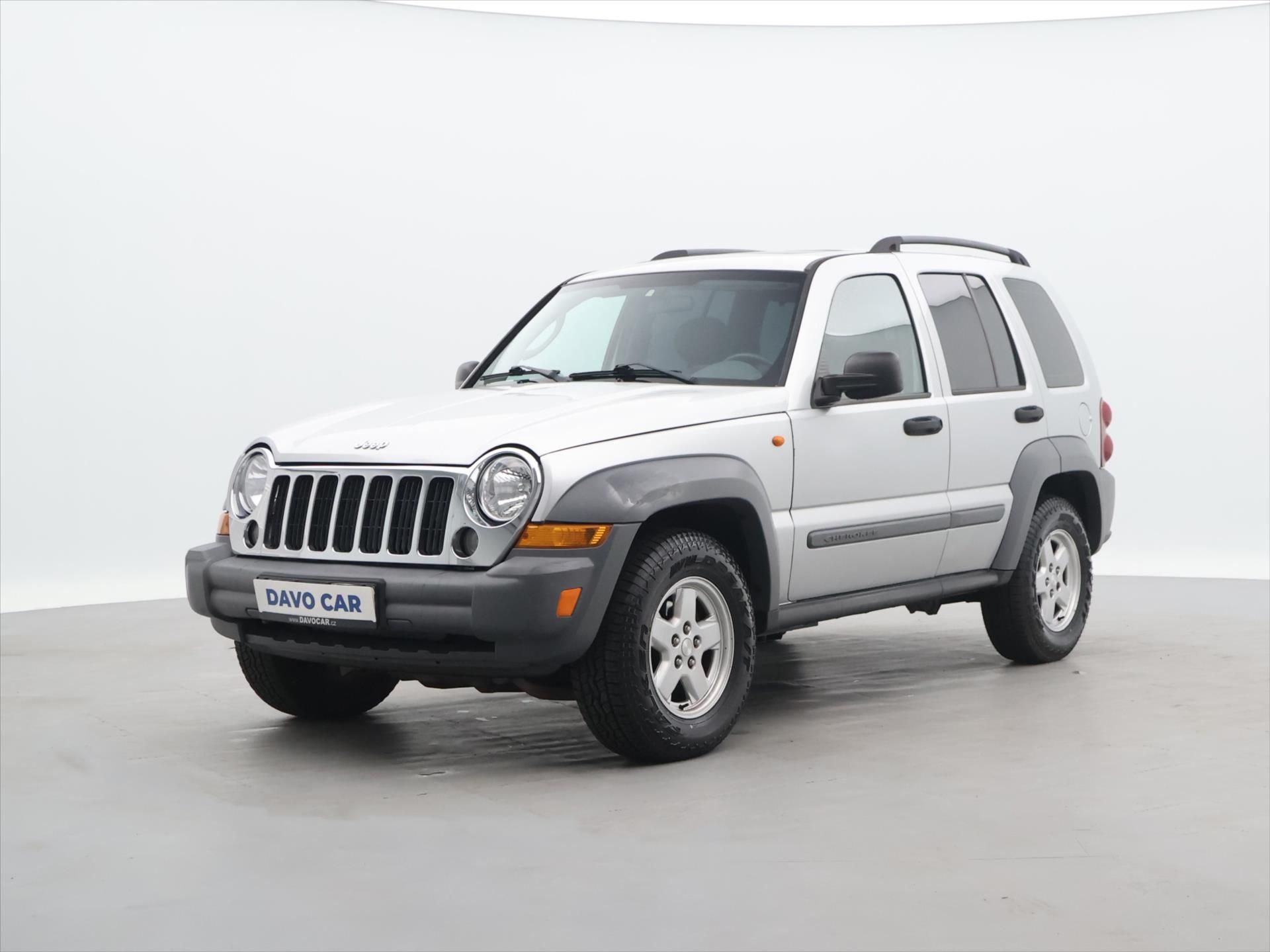 Jeep Cherokee, 2,8 CRD 120kW 4x4 Limited Tažn - fotka 3