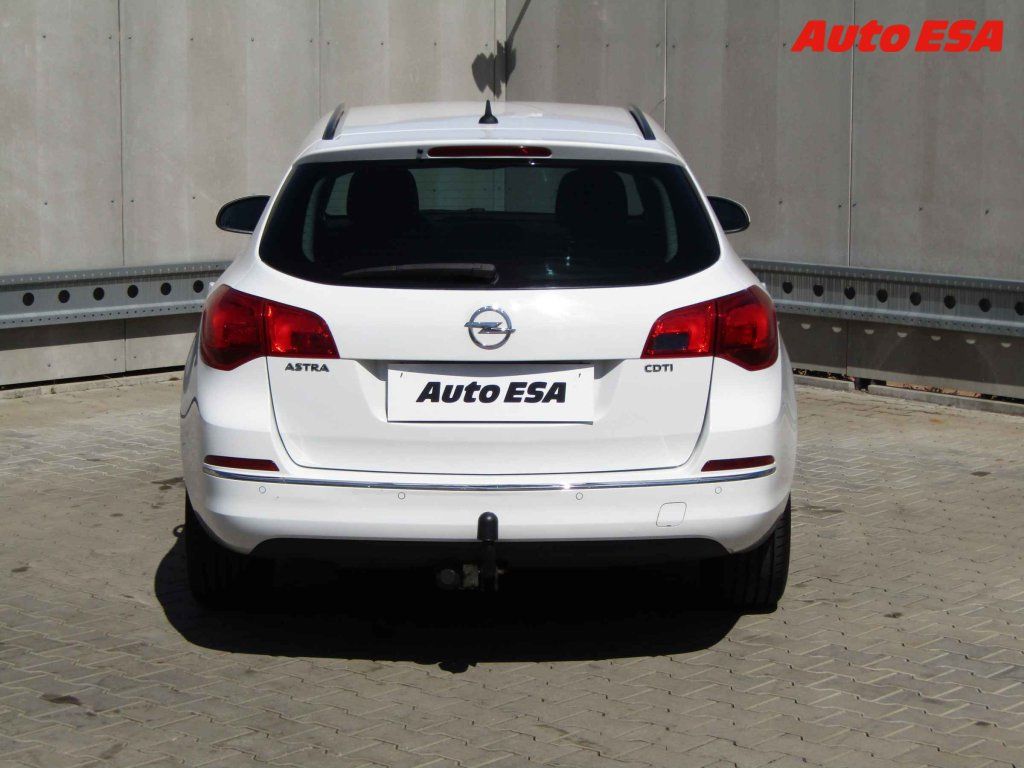 Opel Astra, 1.6 CDTi,ČR - fotka 5