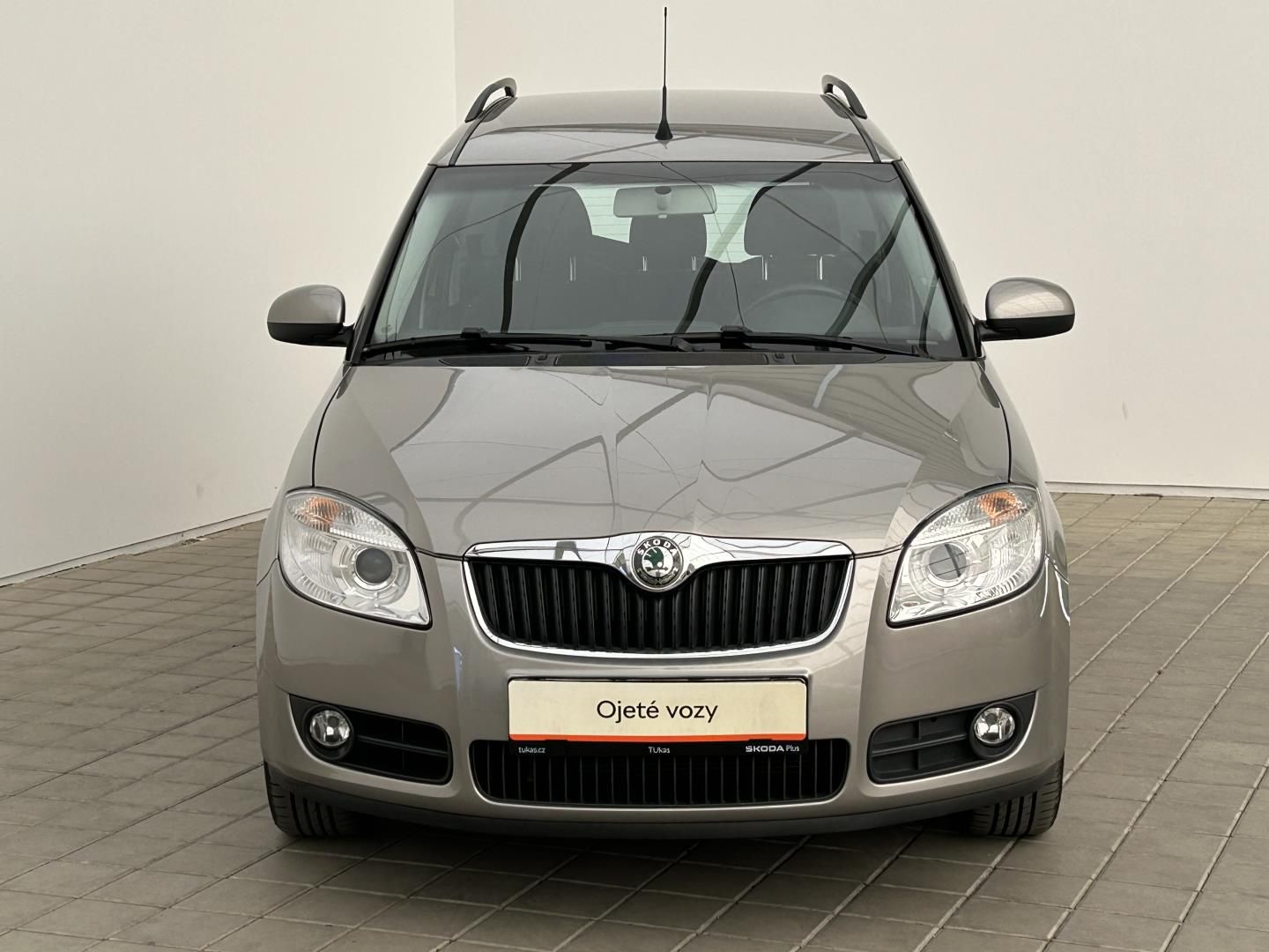 Škoda Roomster, 1.6V 77kW Comfort - fotka 4