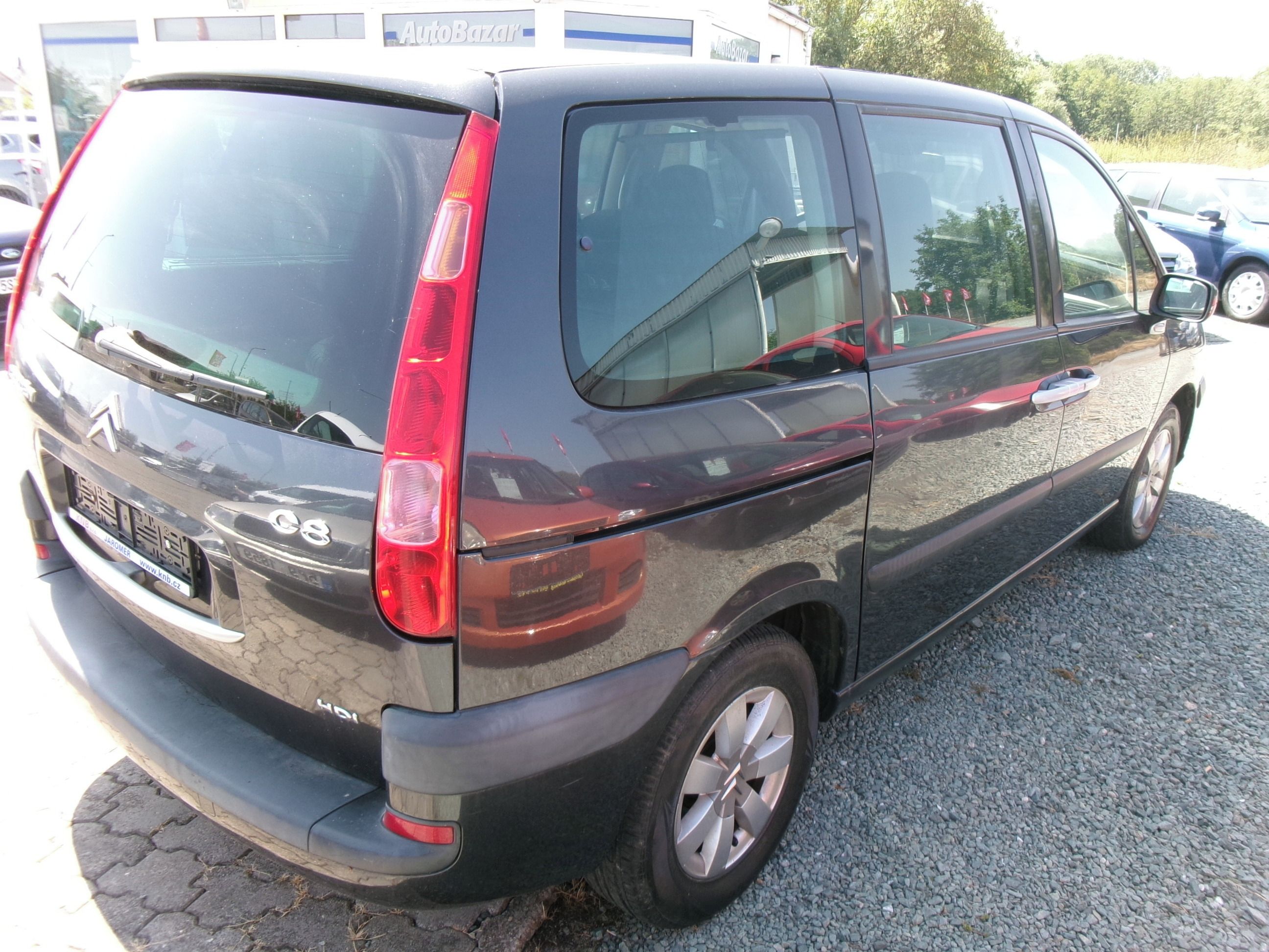 Citroën C8, 2.2HDi 94kw,2x kola - fotka 6