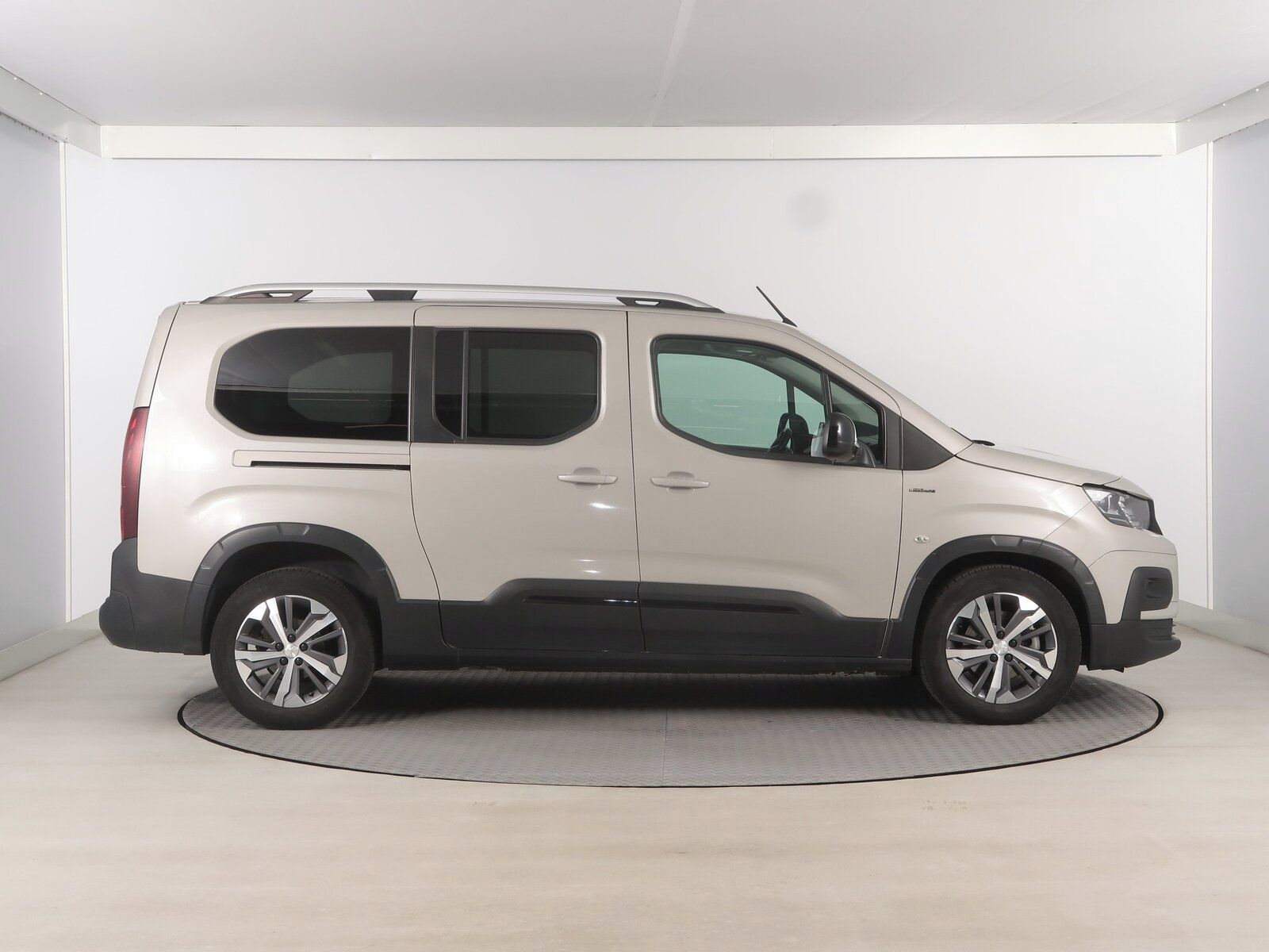 Peugeot Rifter, Maxi 1.5 BlueHDi, GT Line - fotka 6