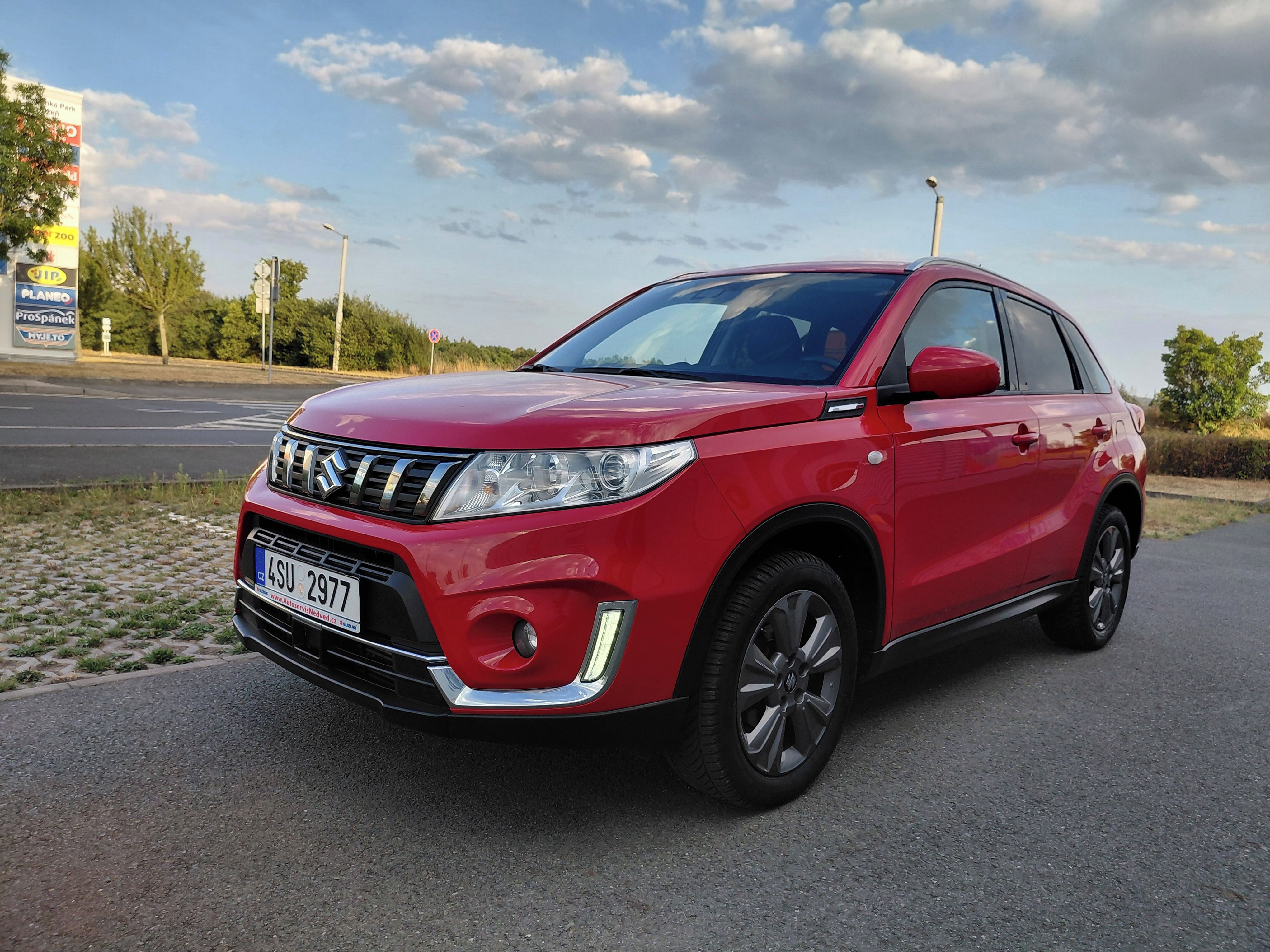 Suzuki Vitara, 1.4 103KW 4x4 1MAJ,VELMI PĚKNÁ - fotka 3