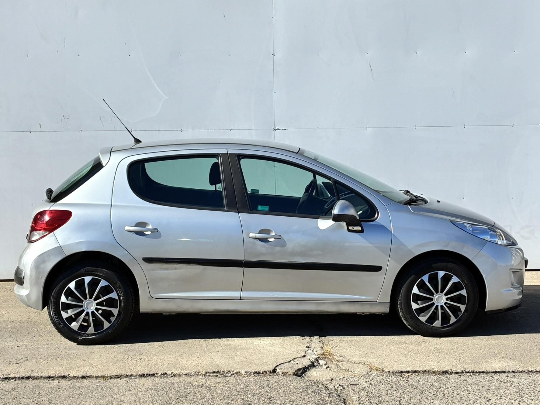 Peugeot 207, 1.4 16V VTi Active - fotka 3