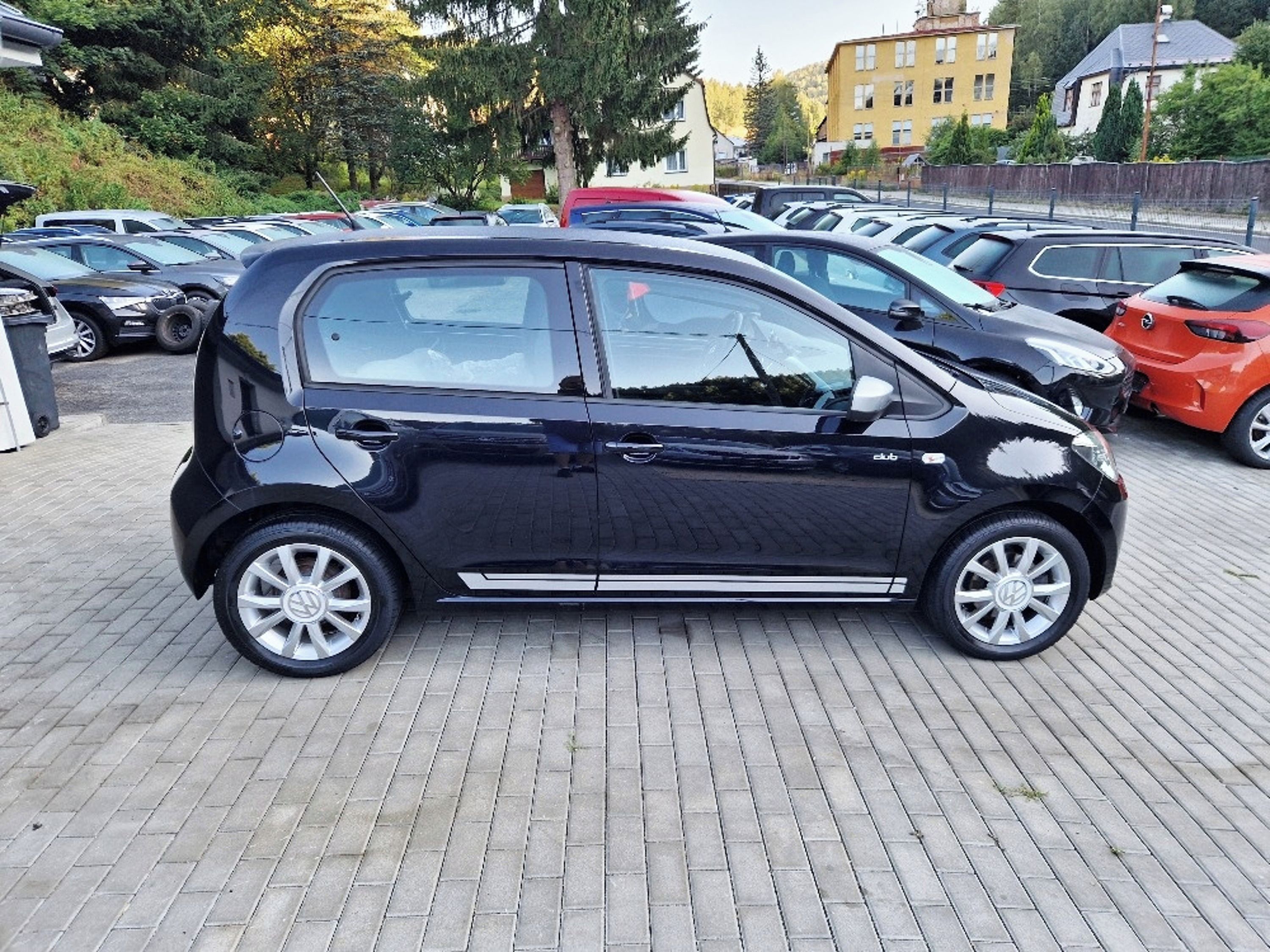 Volkswagen Up!, 1.0 MPi (44 kW) CLUB, NAVI - fotka 6