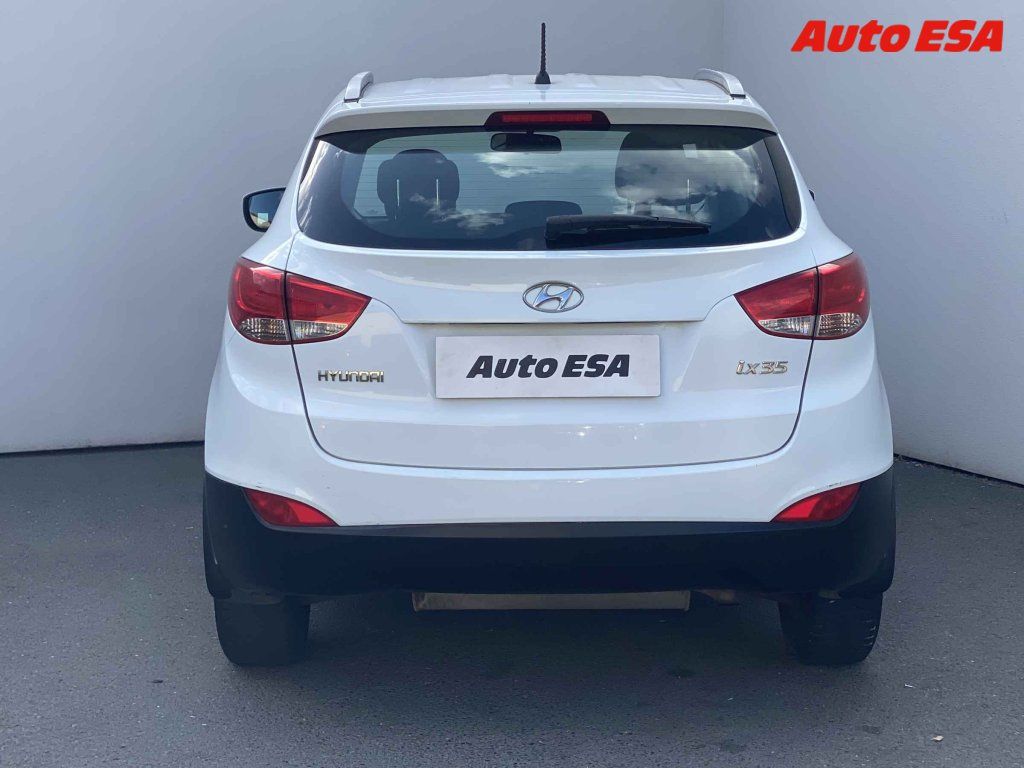 Hyundai ix35, 1.6Gdi,ČR,servis.kniha,AC - fotka 5