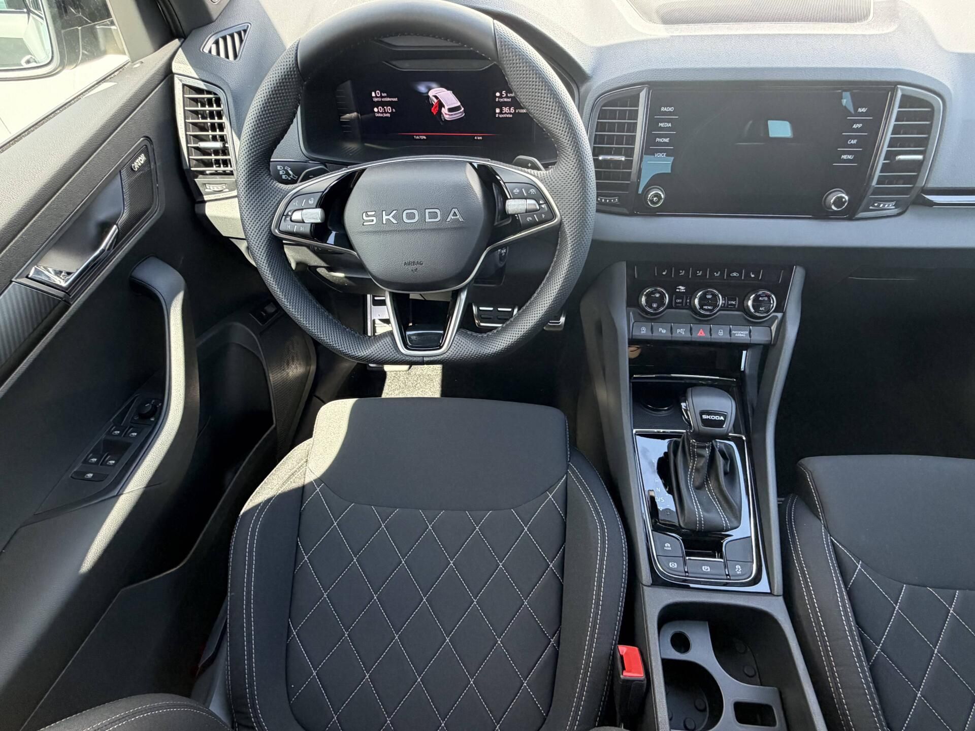 Škoda Karoq, Sportline 7DSG 1,5TSI - fotka 4