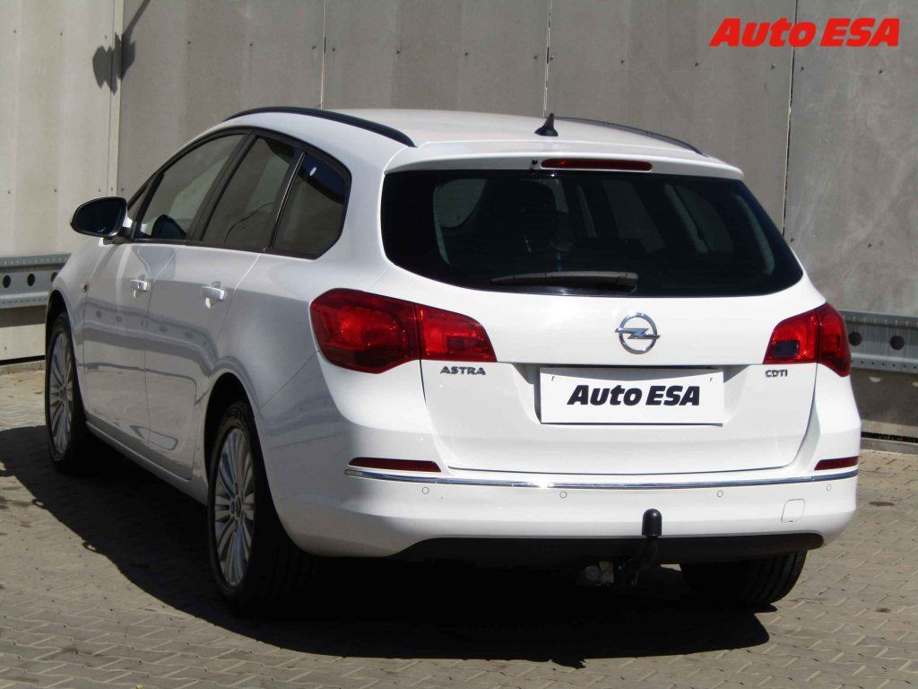 Opel Astra, 1.6 CDTi,ČR - fotka 6
