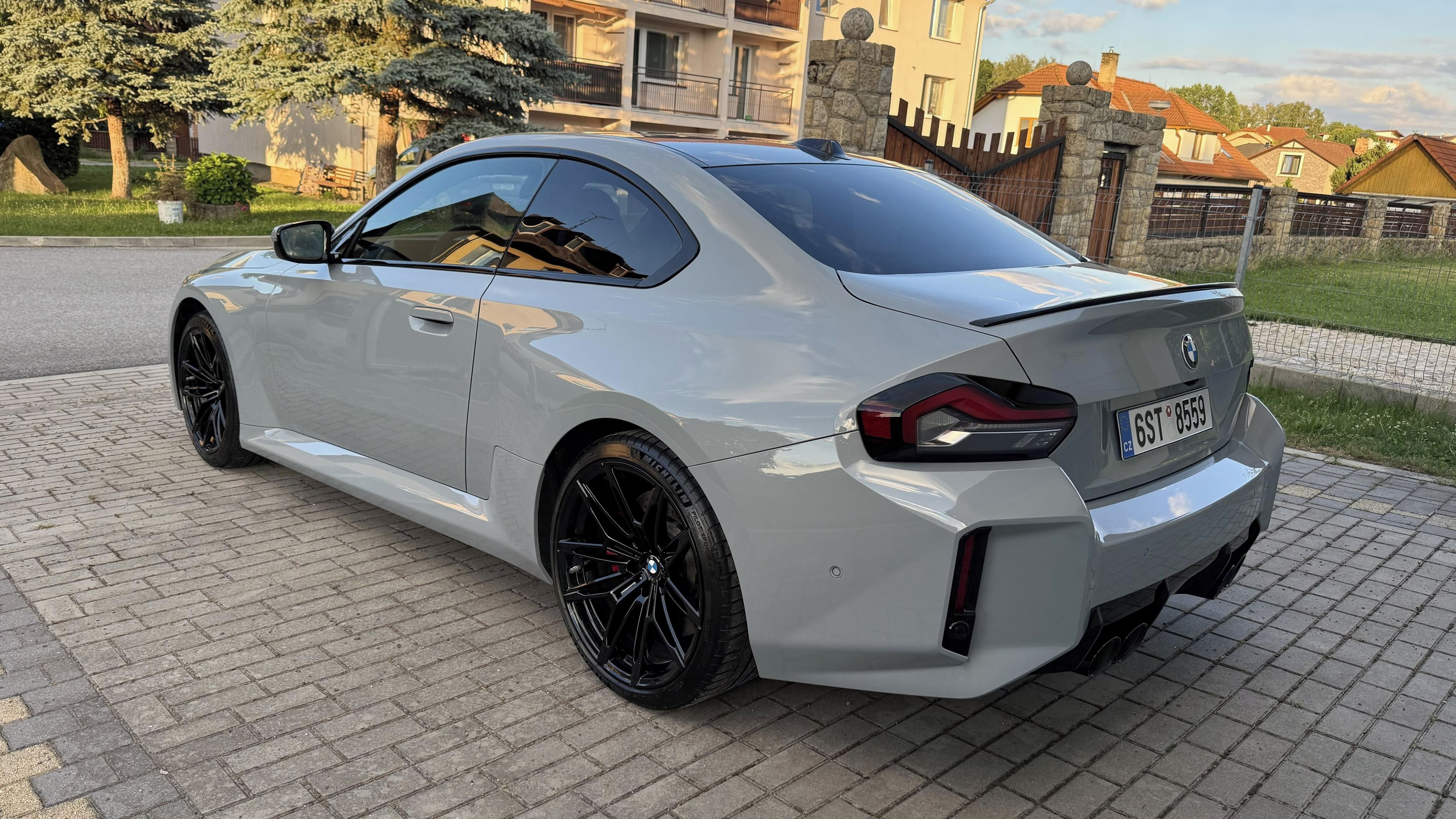 BMW M2, G87, TOP STAV, CZ, servisováno - fotka 6