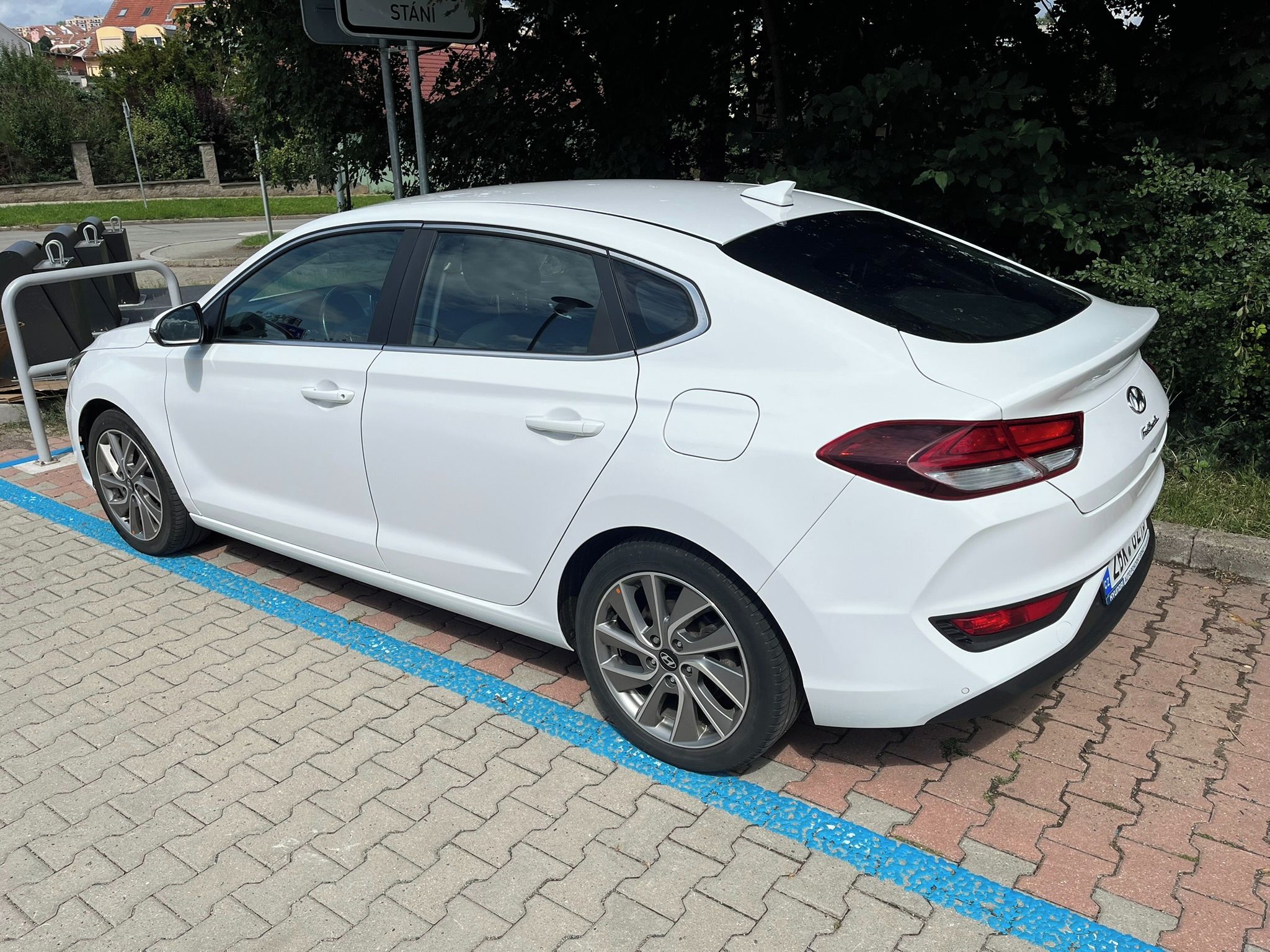 Hyundai i30, 1.4 T-GDi 103kw STYLE+NAVI - fotka 4