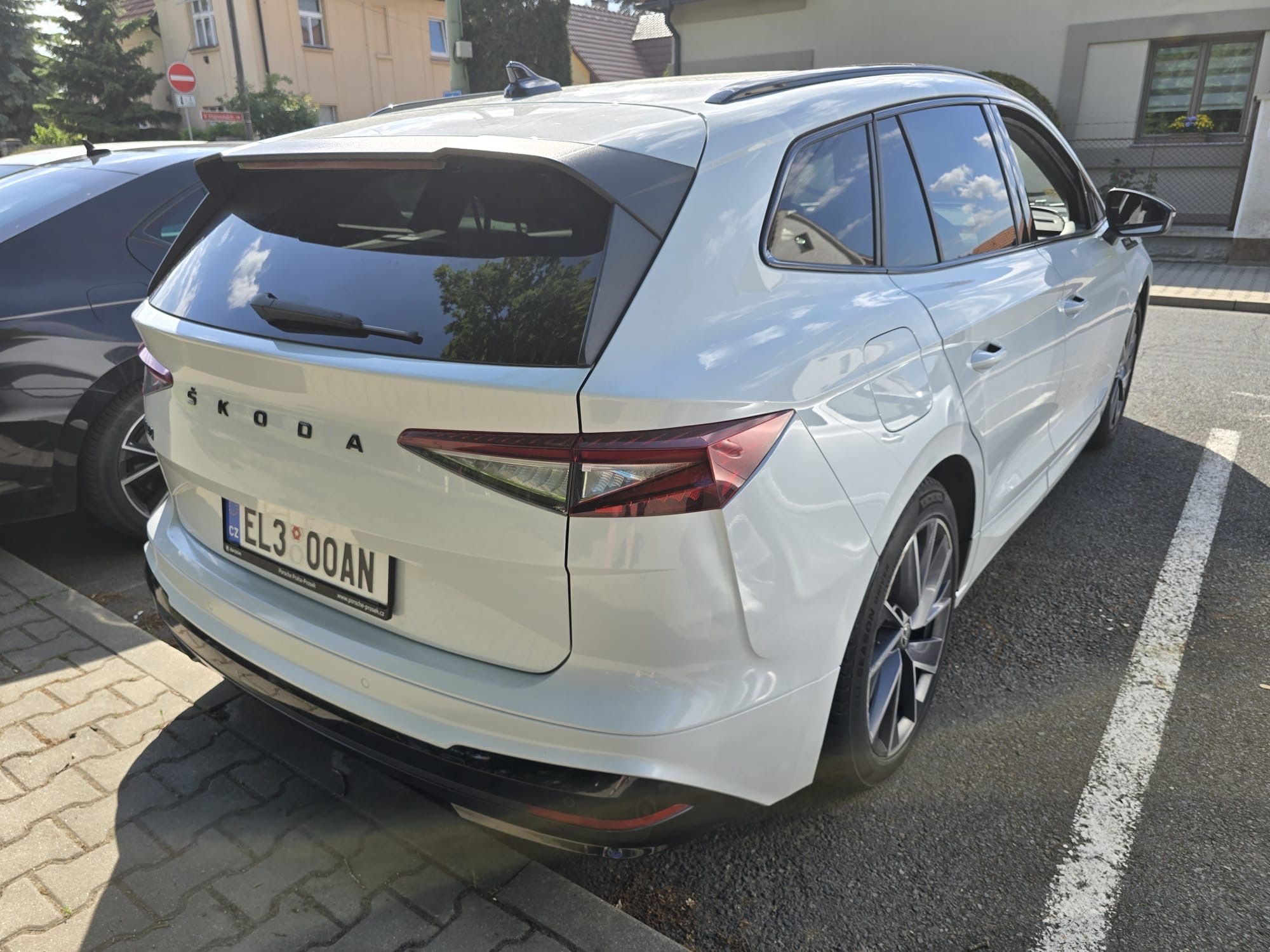 Škoda Enyaq, Sportline, top stav - fotka 4