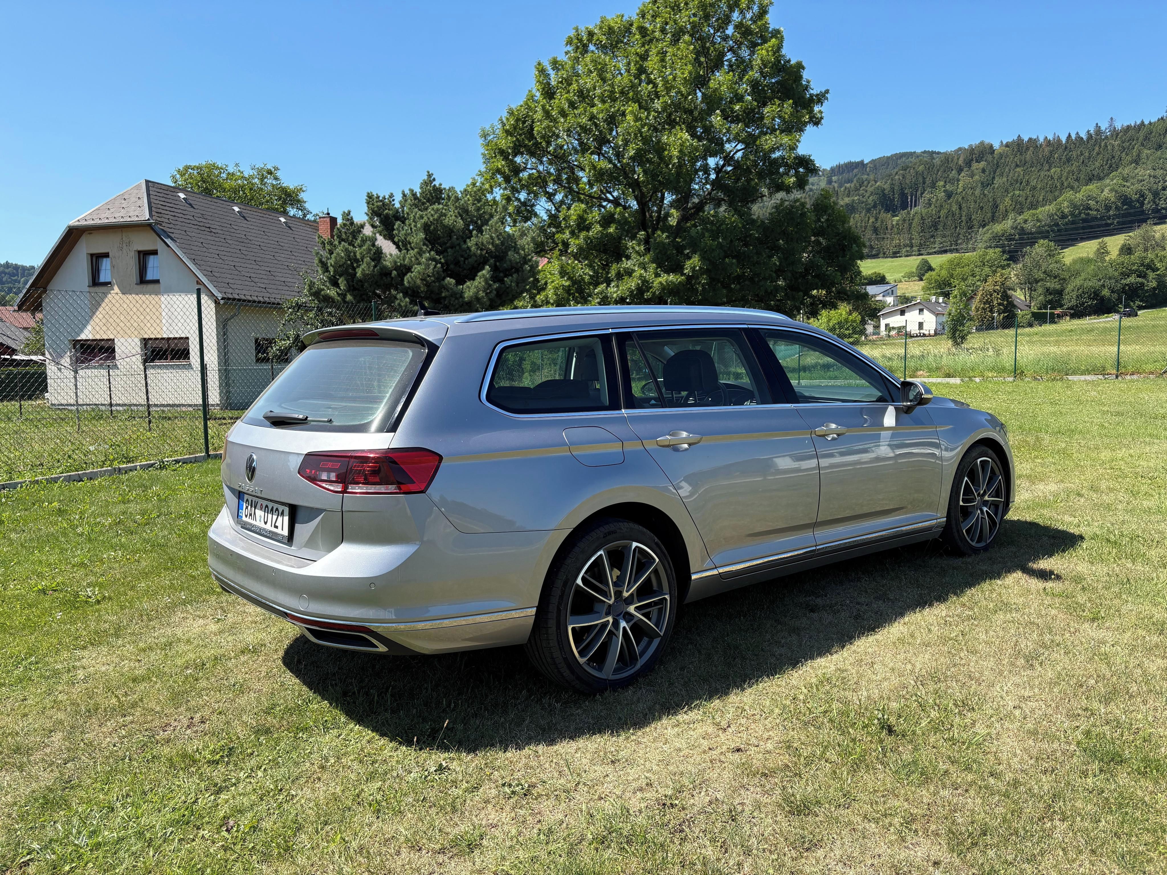 Volkswagen Passat, 2.0 TDi 110KW ACC ERGO LED DSG - fotka 5