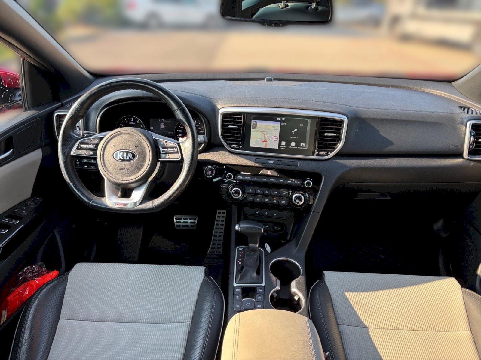 Kia Sportage, 1.6 T-GDI 130 kW GT-Line 4x4 - fotka 5