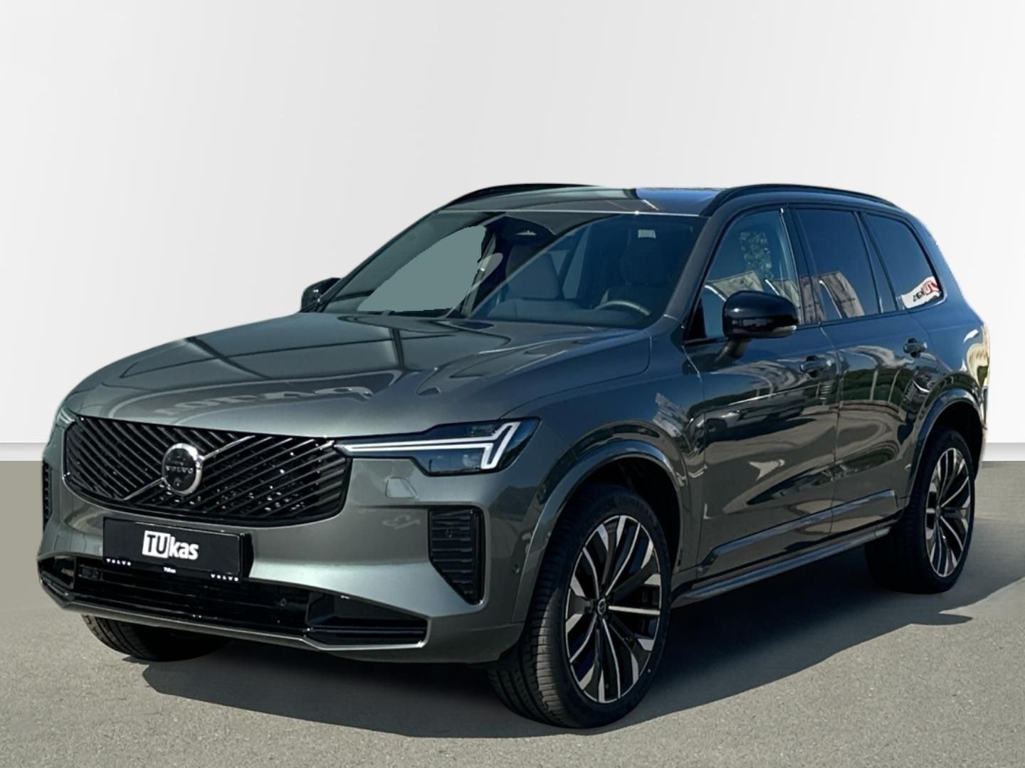 Volvo XC90, 2.0B5 184kW 4x4 PLUS DARK
