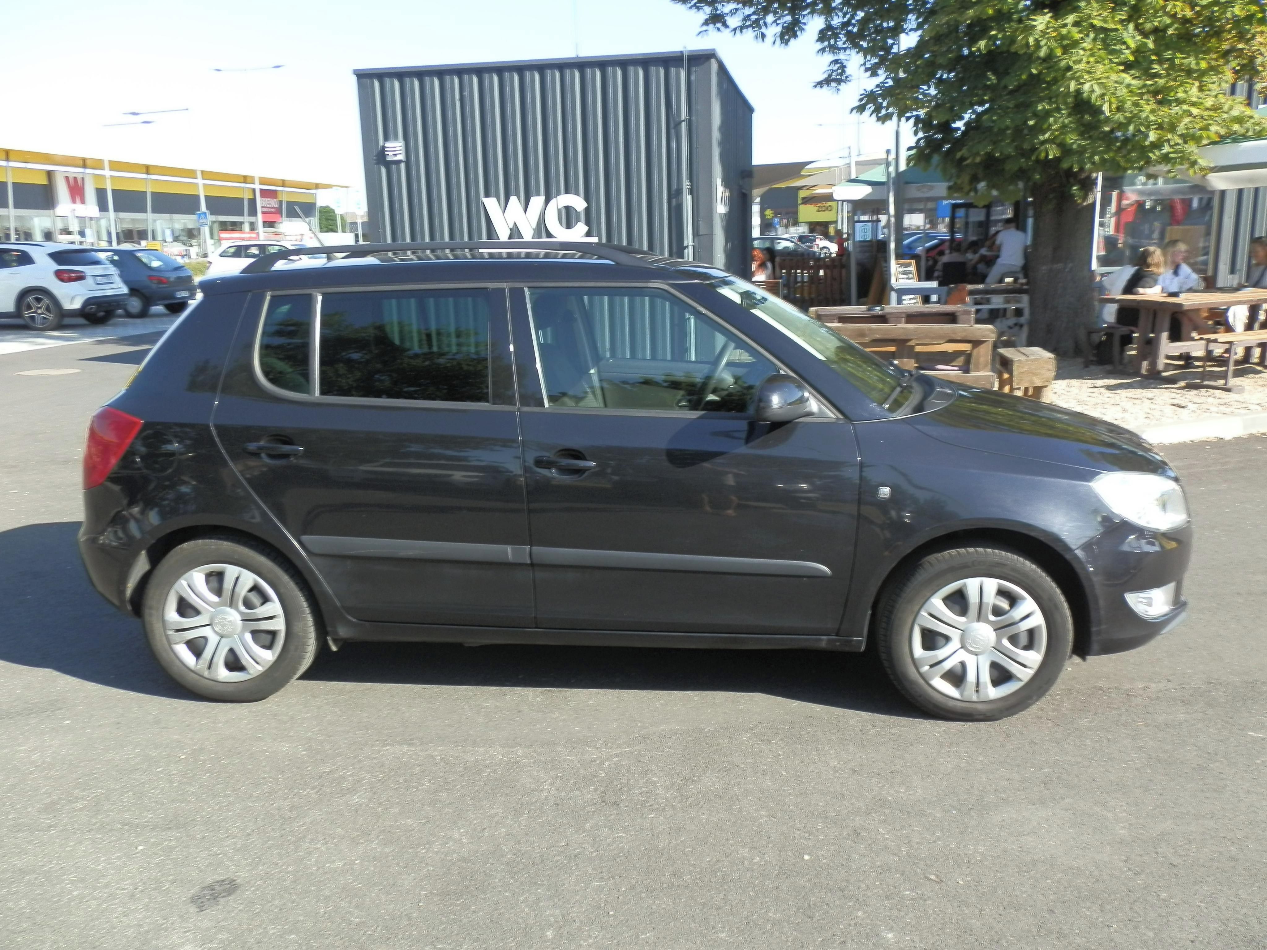 Škoda Fabia, 1,2 TSi - 1.maj.,prav. servis - fotka 4