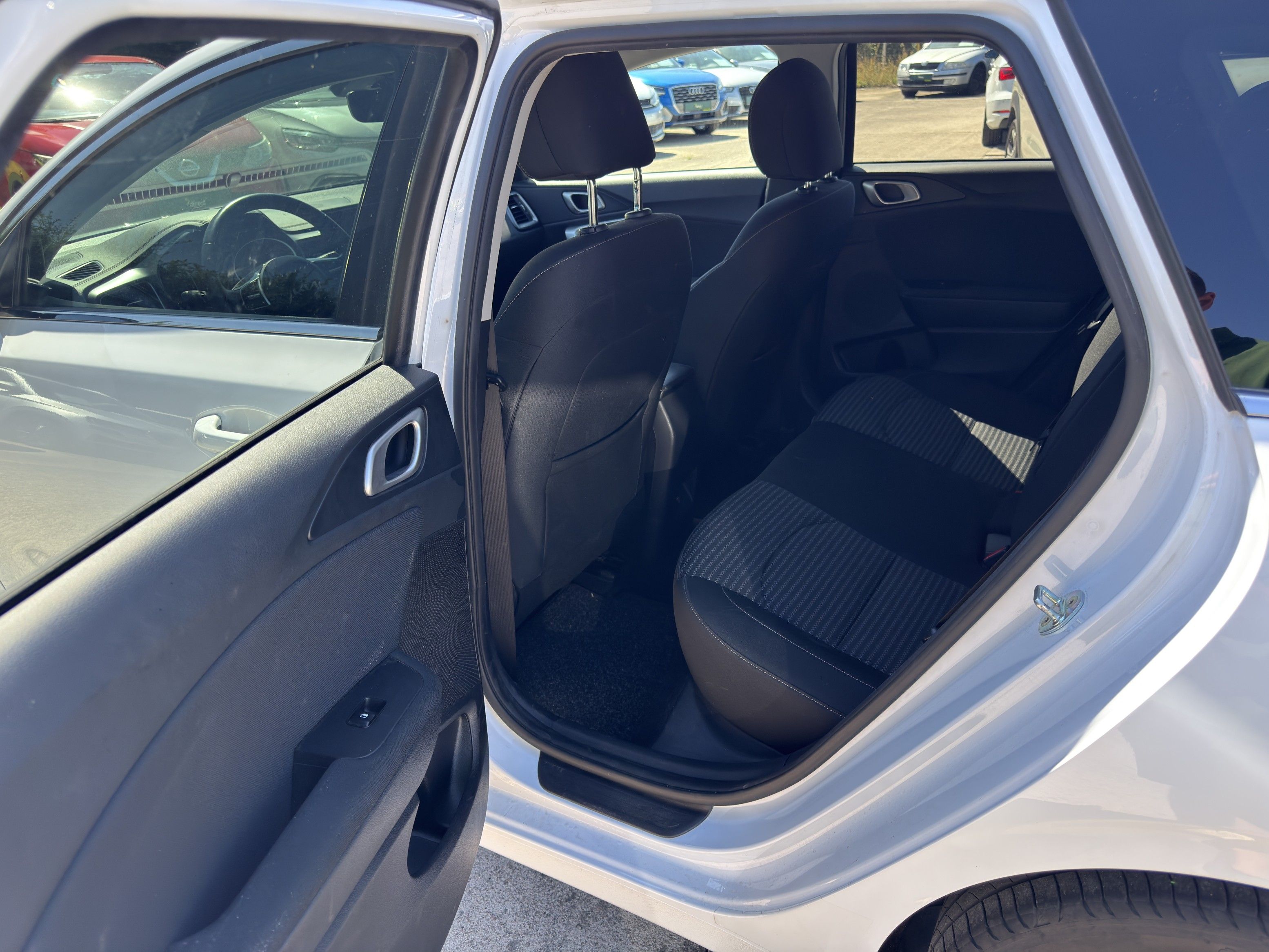 Kia Cee´d, 1.5 T-GDI 118 kW Top - fotka 5
