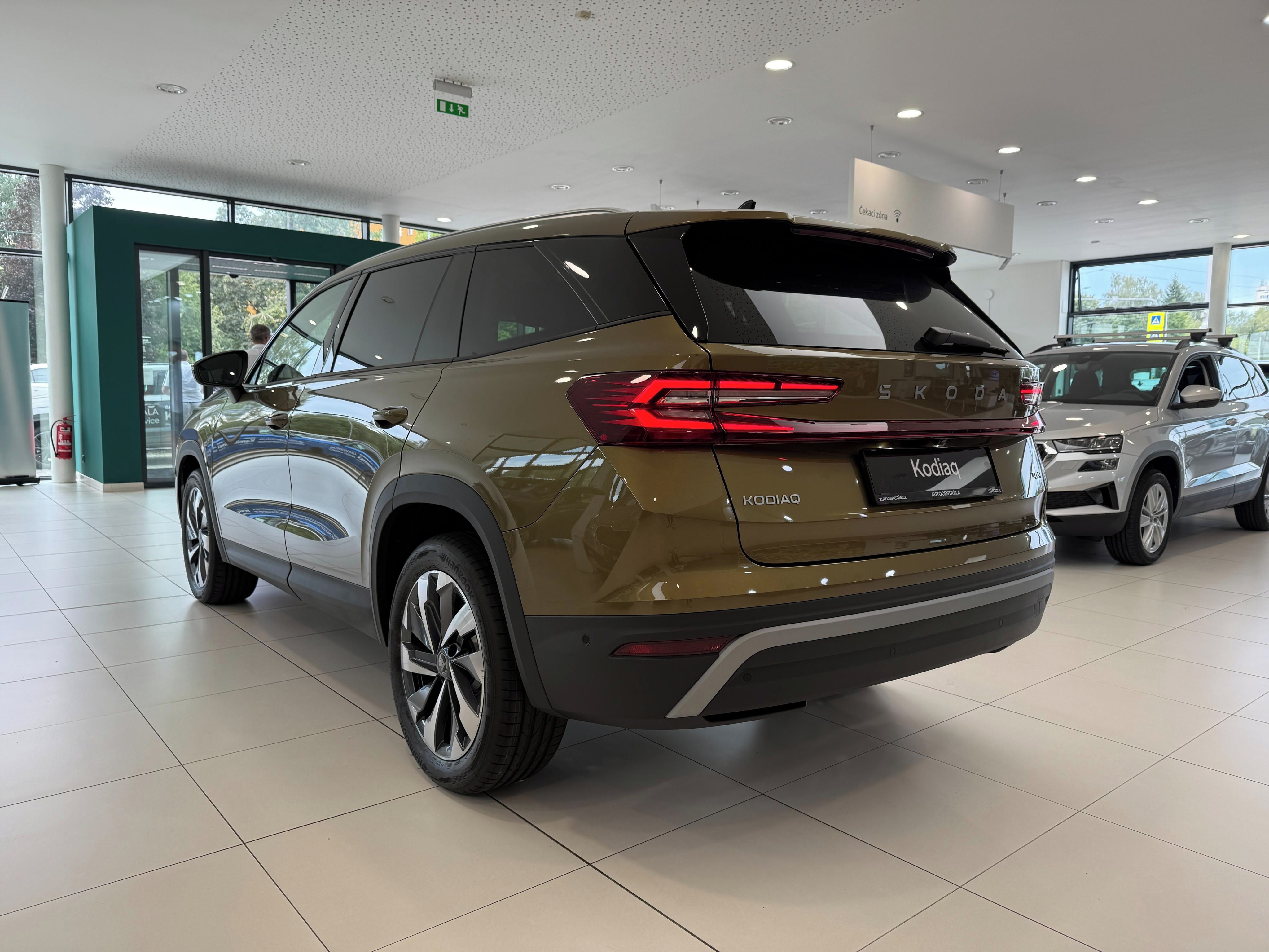 Škoda Kodiaq, DSG 2,0 TDI / 142 kW Excl. Sel - fotka 5