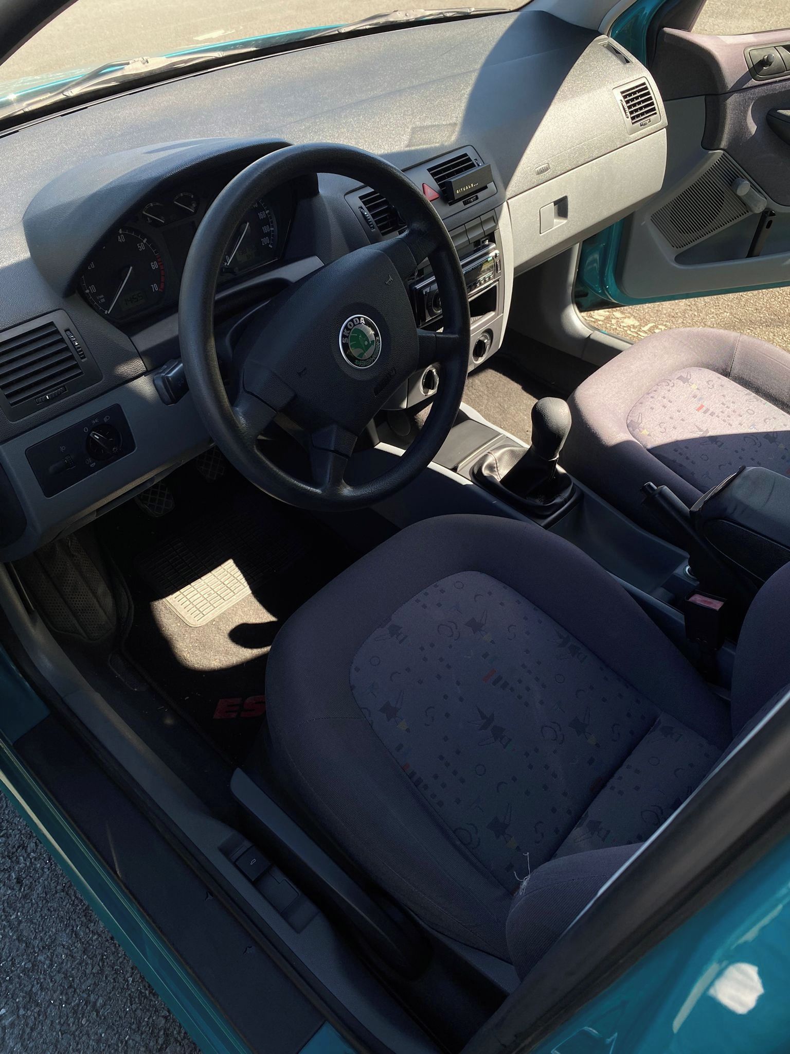 Škoda Fabia, Škoda Fabia 1.4 Mpi - nová STK - fotka 3