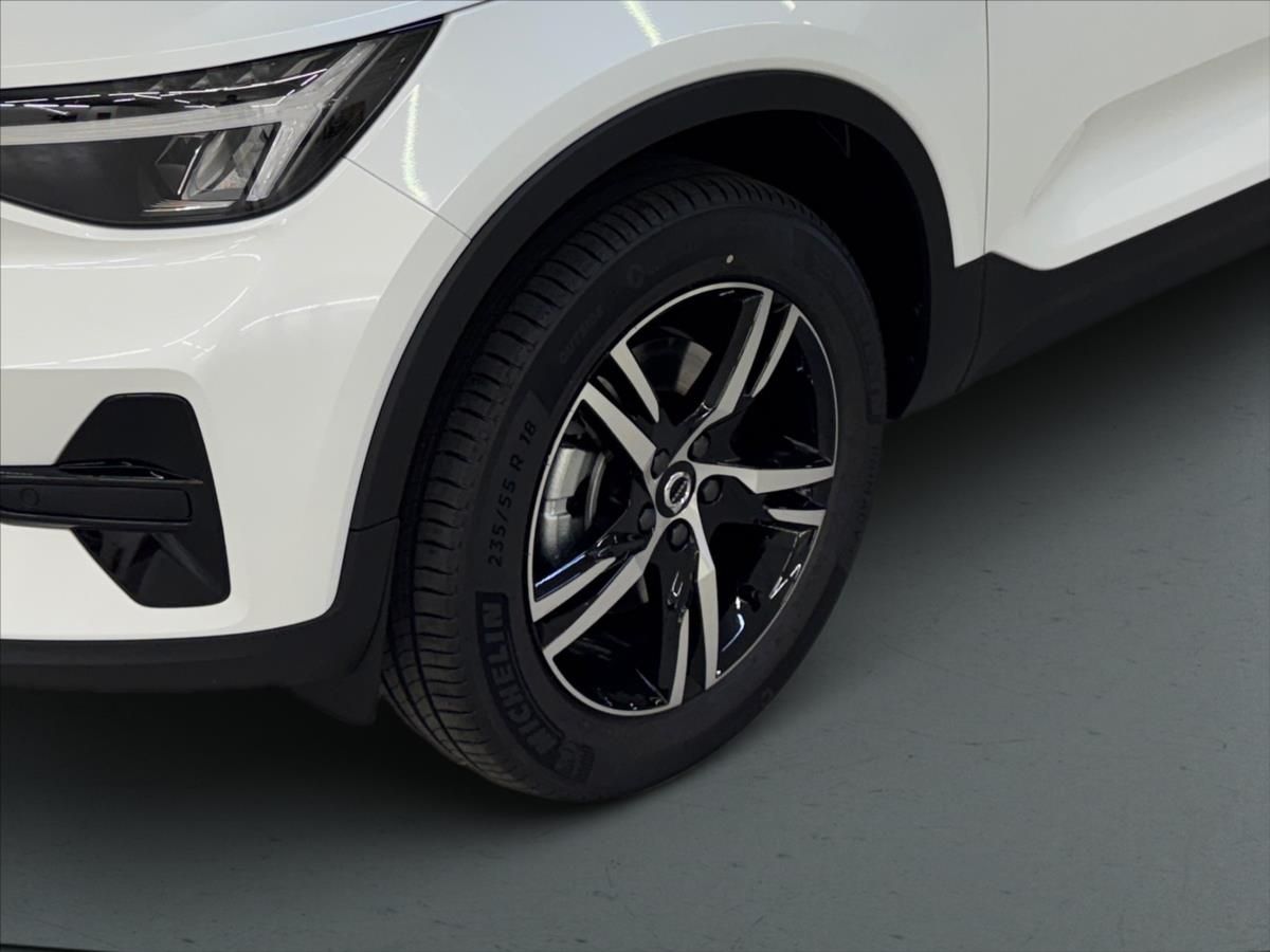 Volvo XC40, 2,0 B3 Plus Dark  8247 - fotka 6