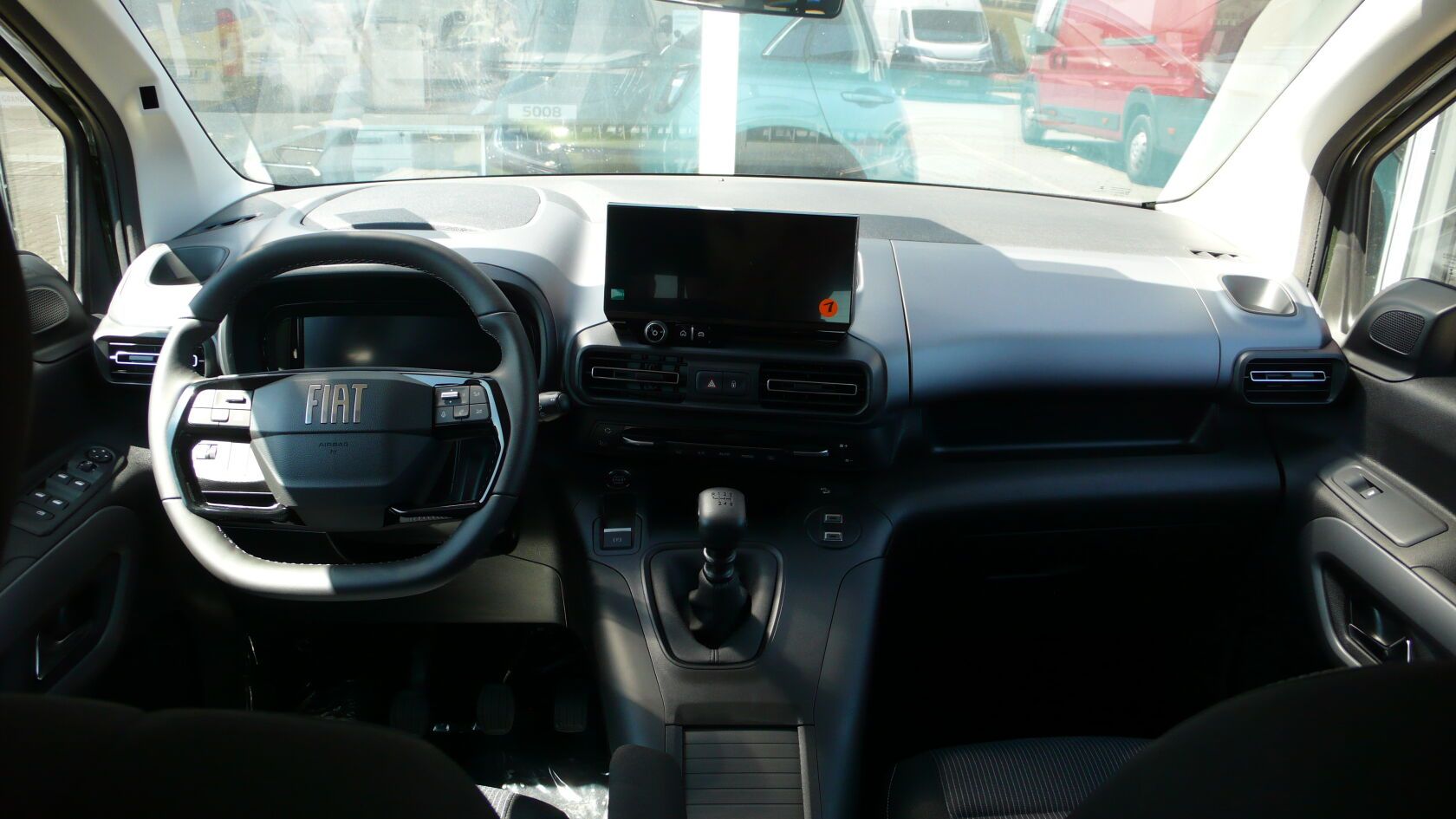 Fiat Qubo L, Maxi Prima Rodina 1.5 BHDi 130 - fotka 6