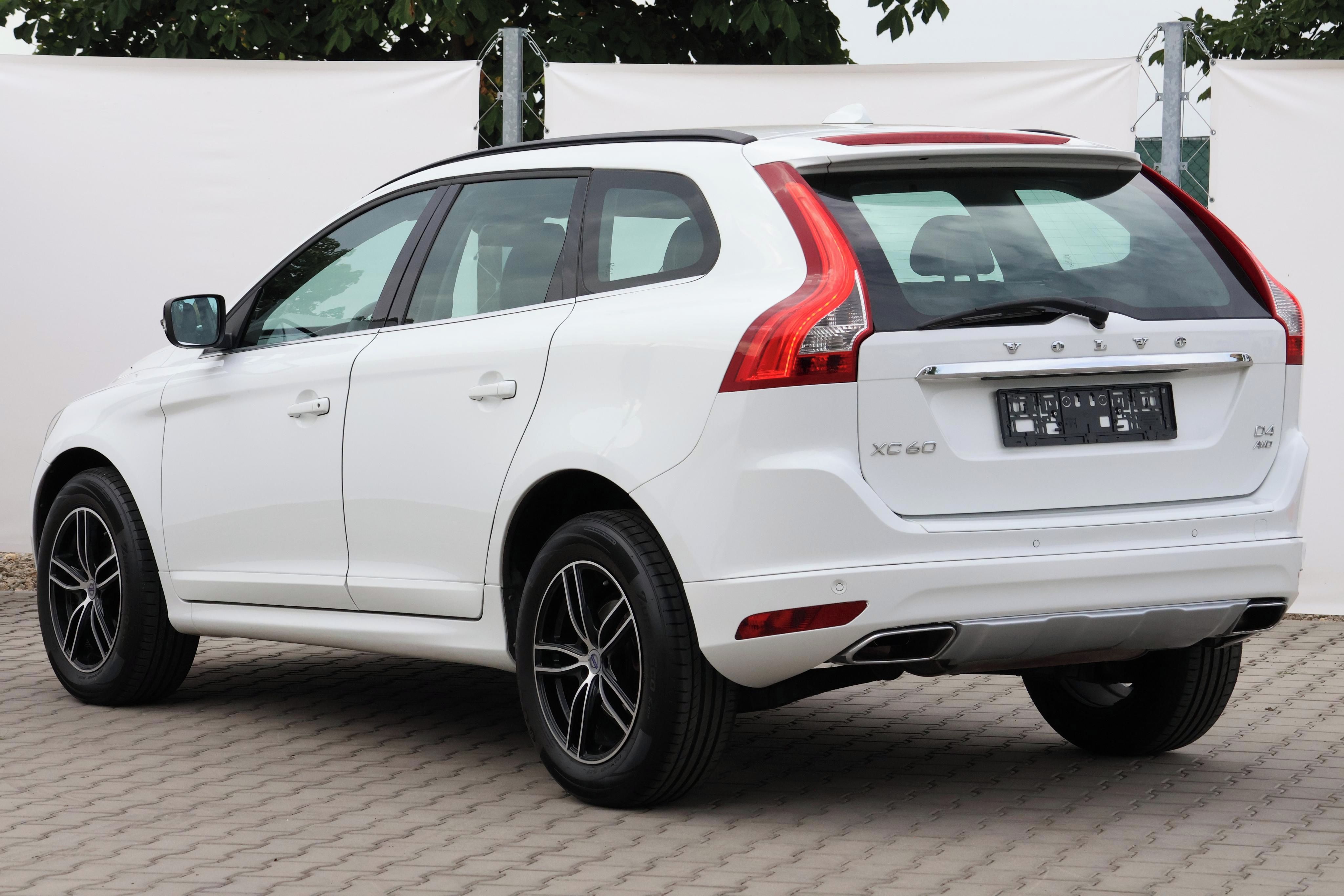 Volvo XC60, 2.4D5*120kW*AT*AWD*191.000km* - fotka 4