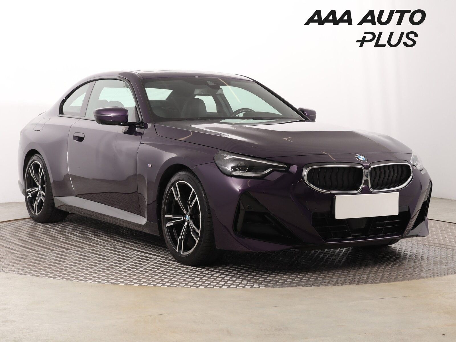 BMW Řada 2, 220 i