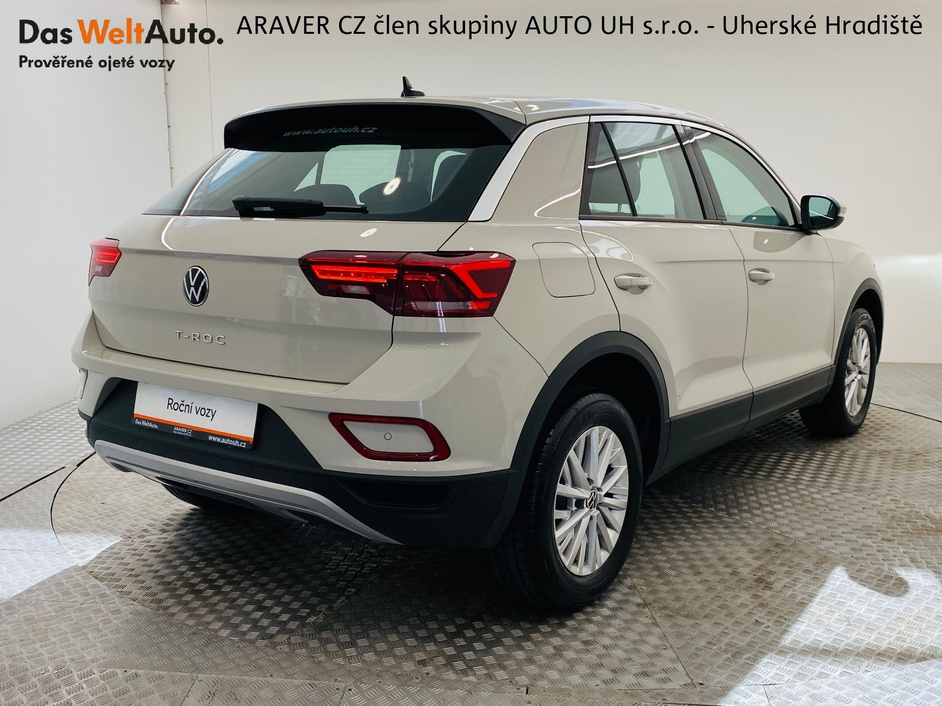 Volkswagen T-Roc, 1,0 TSI 85 KW - fotka 2
