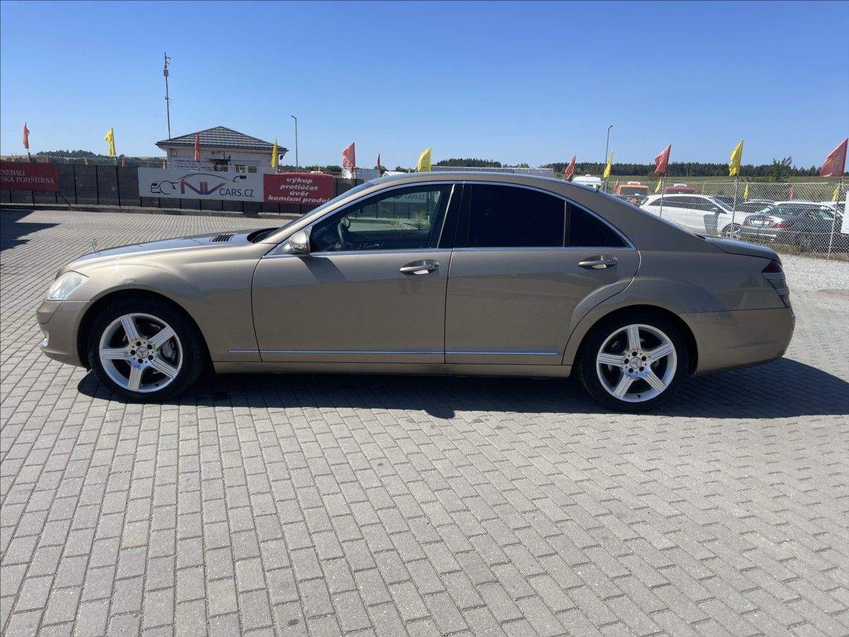 Mercedes-Benz Třídy S, 3,0 320CDi 155kw nutný servis - fotka 2
