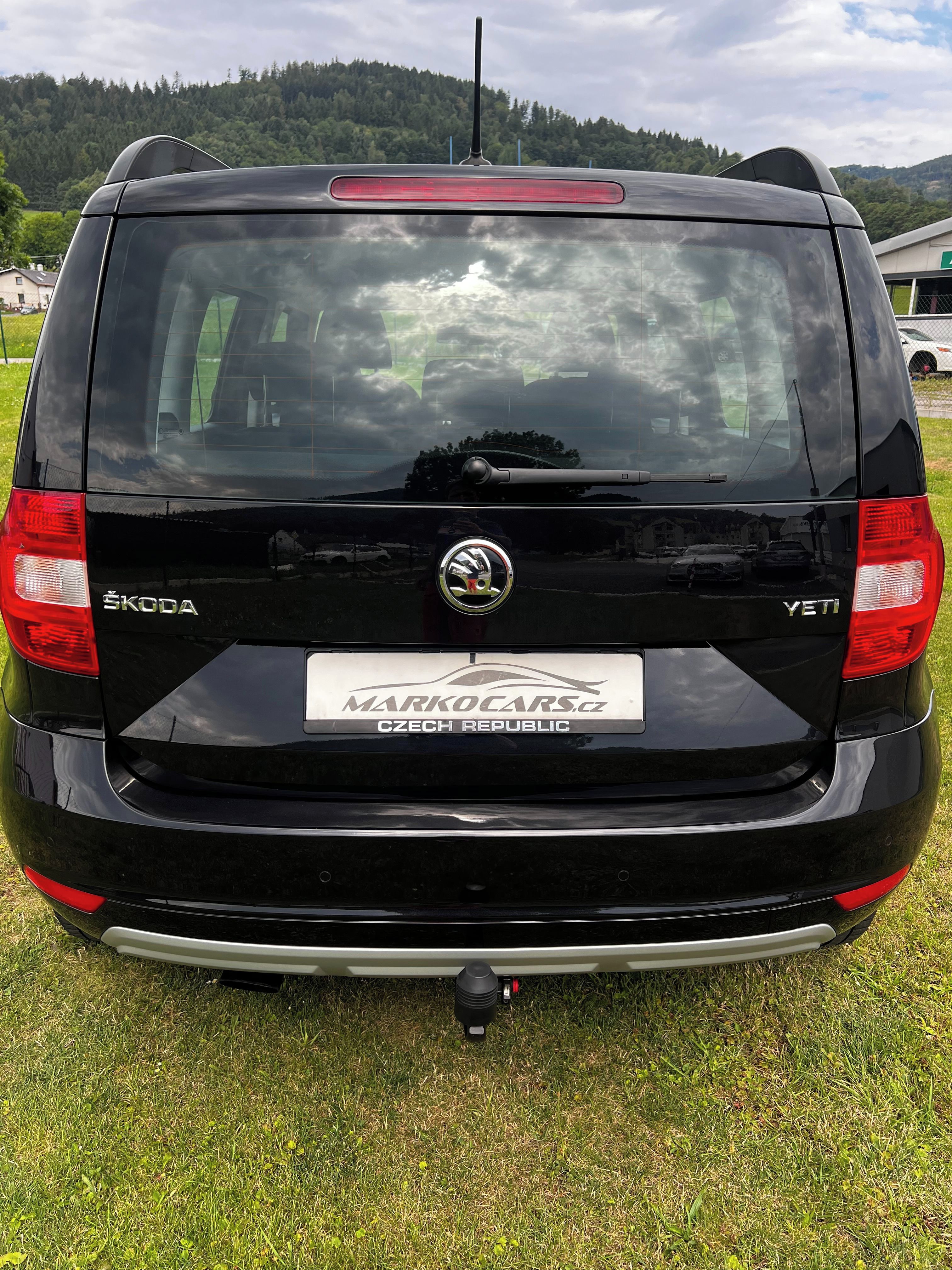 Škoda Yeti, 1.2TSi ACTIVE NAVI TAŽNÉ ZAŘ. - fotka 6