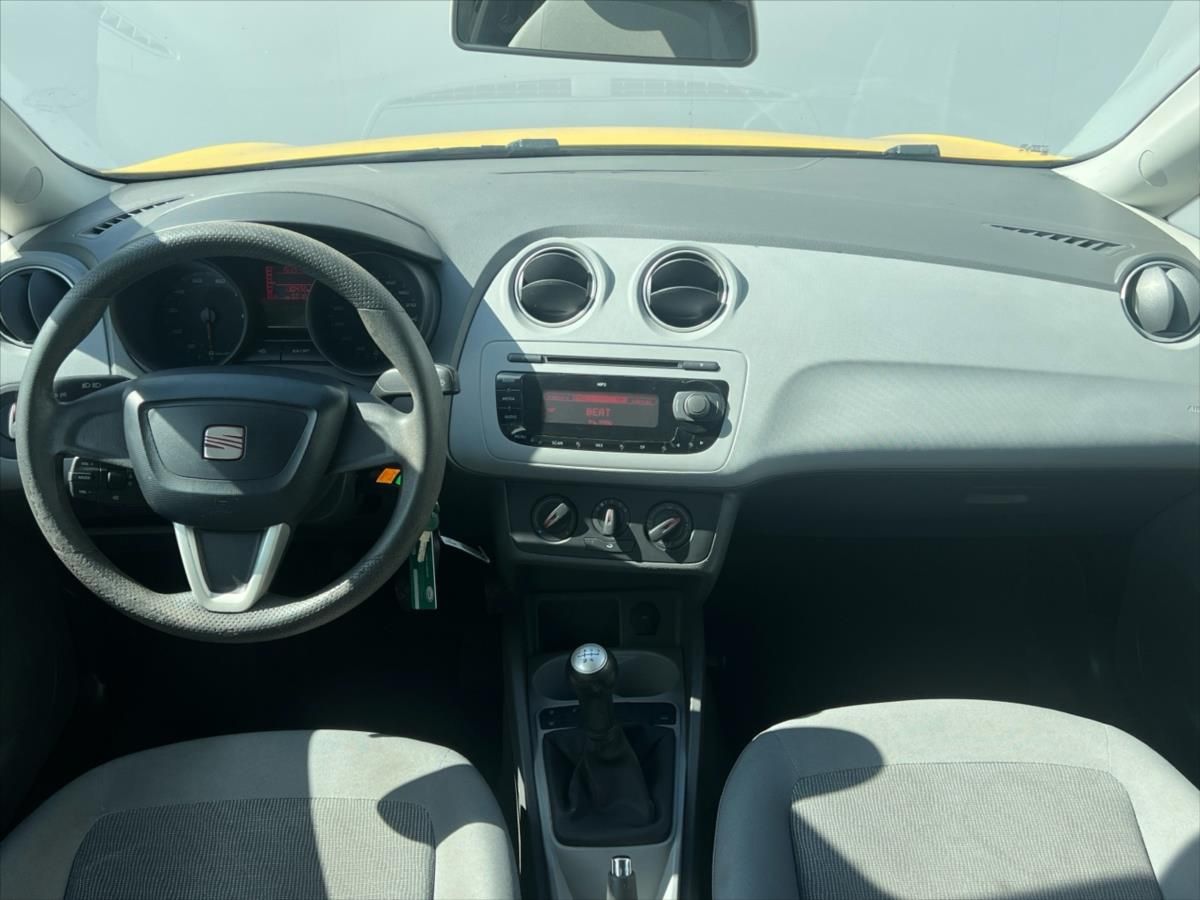 Seat Ibiza, 1,2 i 12V 3dvéřová - fotka 5