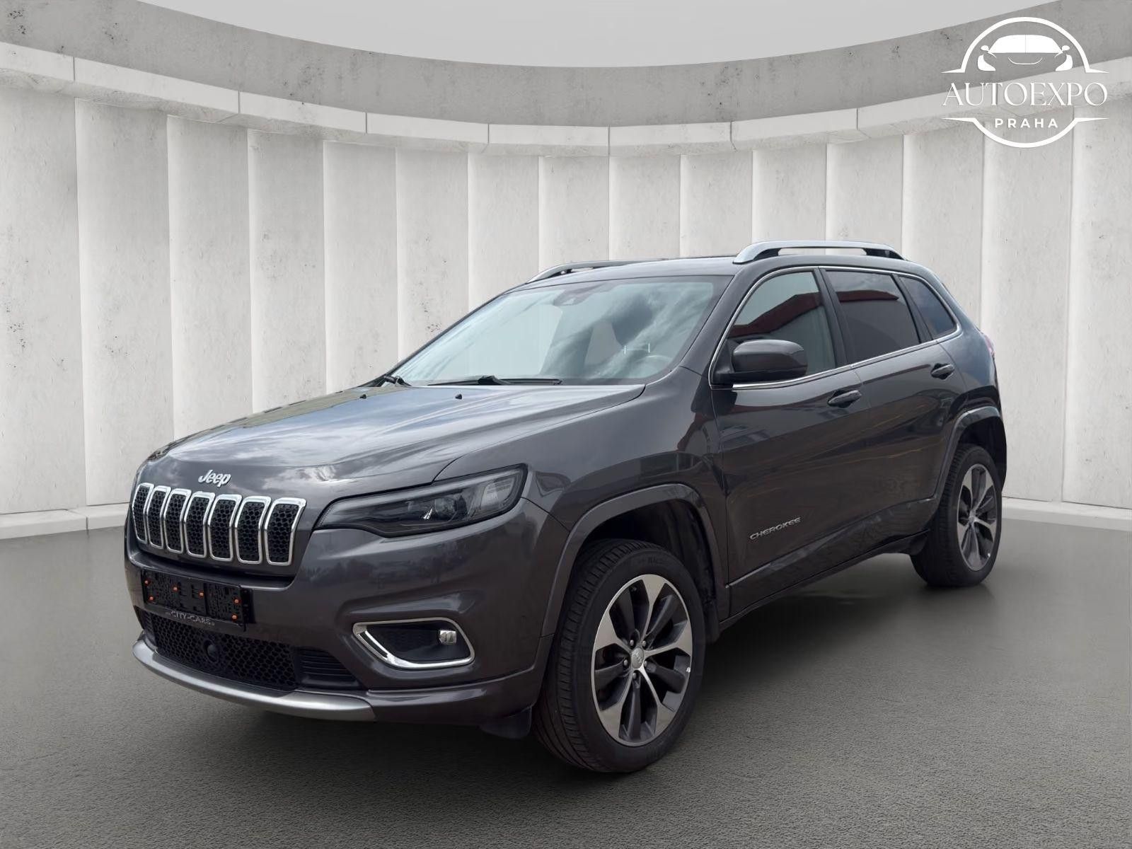 Jeep Cherokee, Overland 4WD*PANORAMA*TAŽNÉ