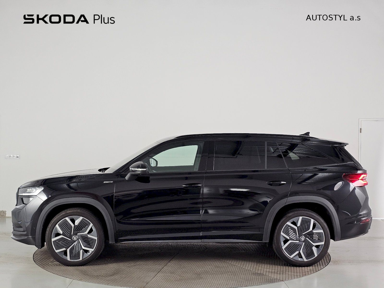 Škoda Kodiaq, 2.0TDi 142kW 4X4 SPORTLINE 7S - fotka 3
