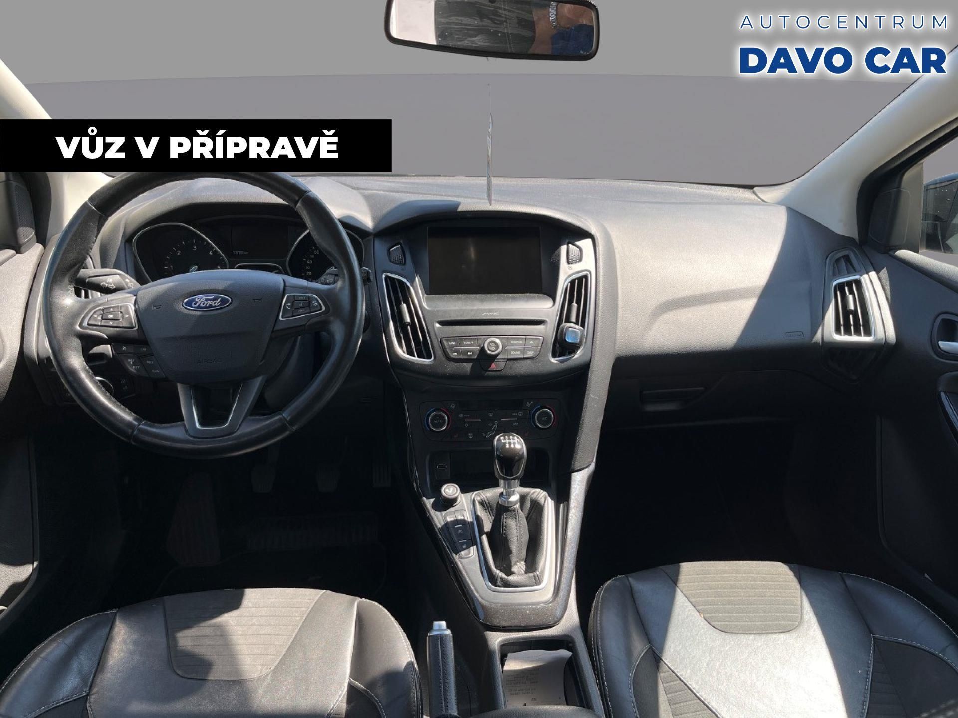 Ford Focus, 1.5 TDCI 88kW Aut. Klima Navi - fotka 3