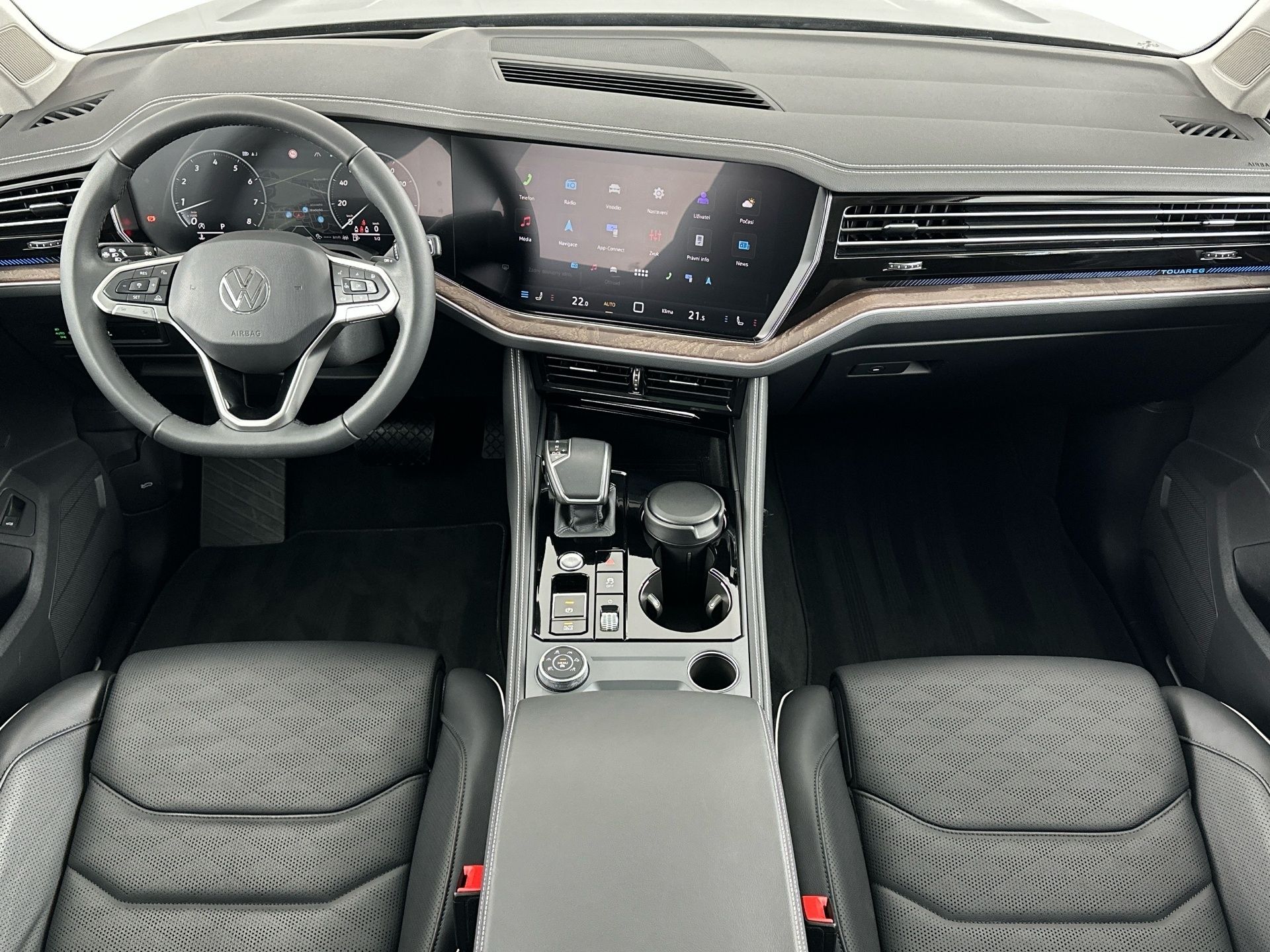 Volkswagen Touareg, Elegance 3.0 TSI 250kW 4Motion - fotka 5