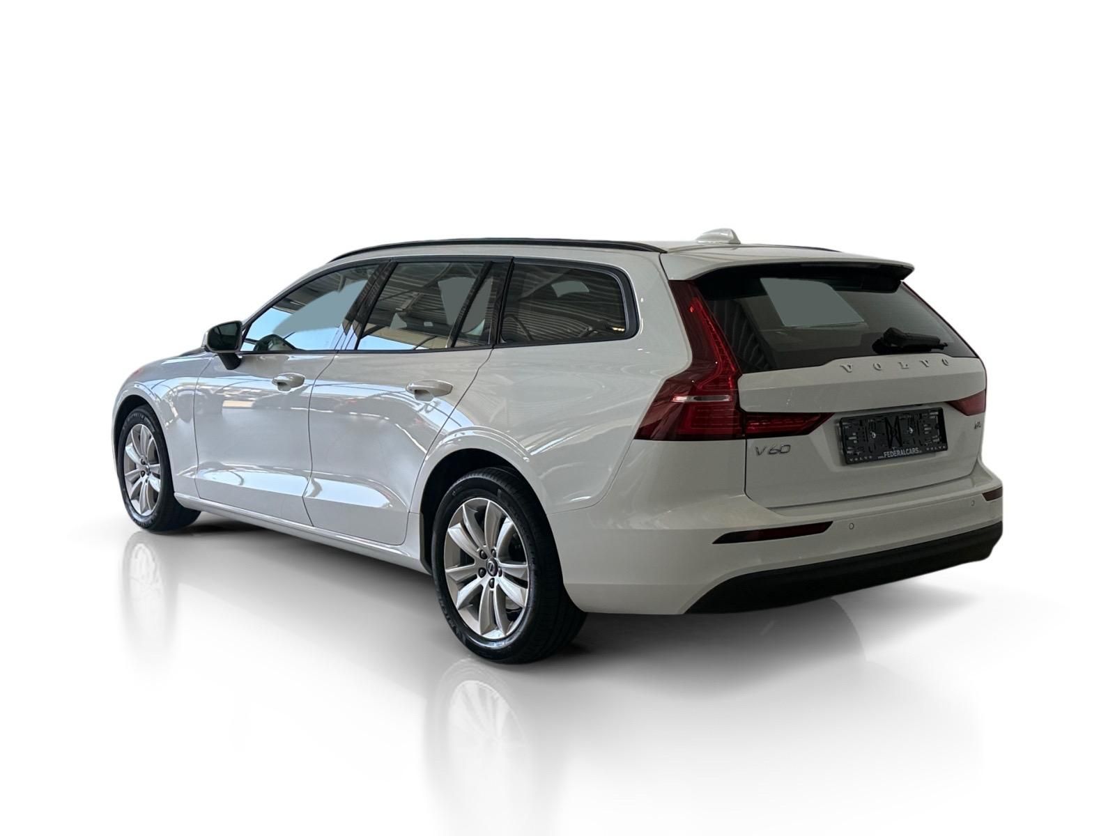 Volvo V60, V60 B4 CORE - fotka 4